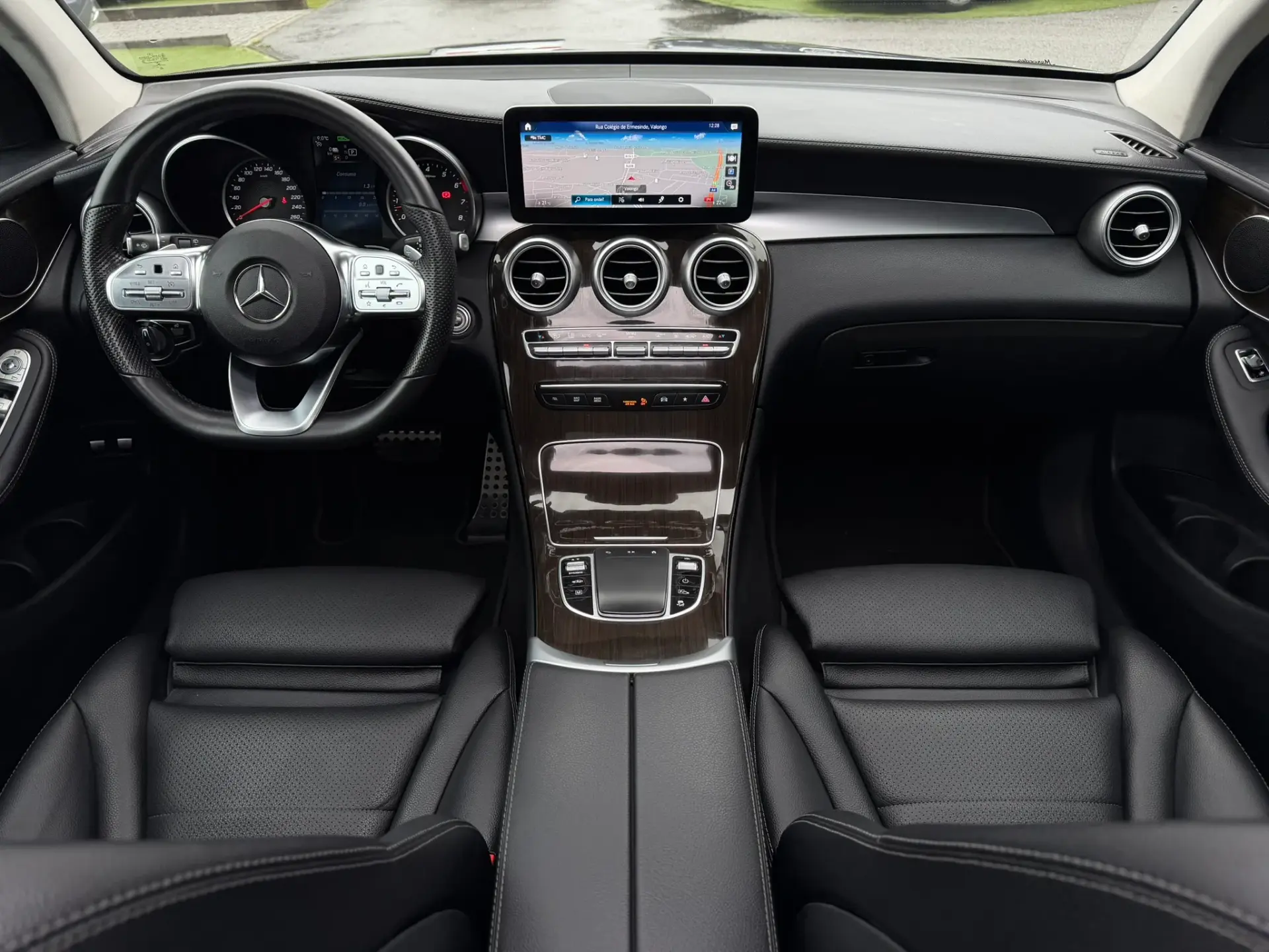 Mercedes-Benz GLC 300 e 4Matic 26