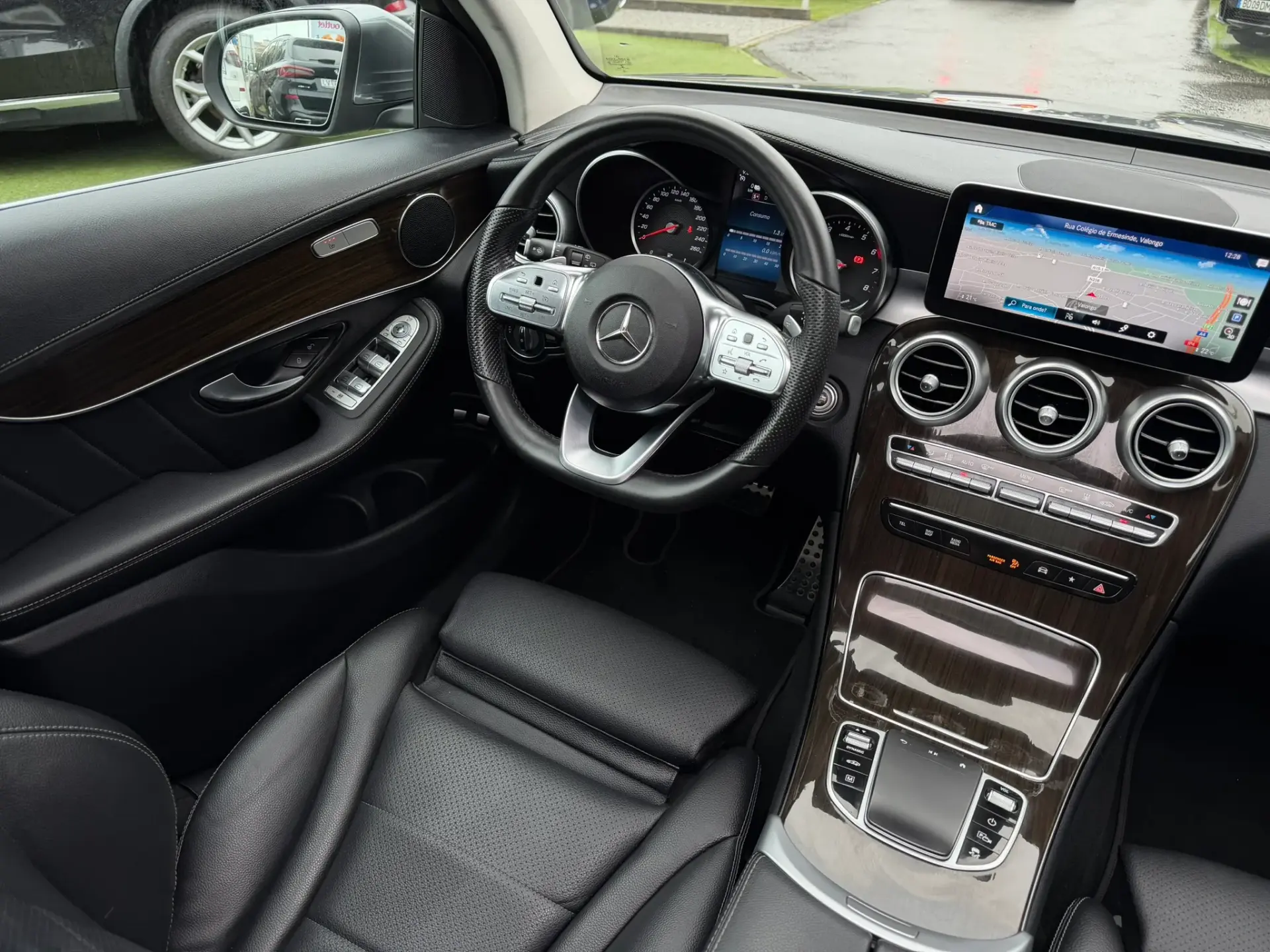 Mercedes-Benz GLC 300 e 4Matic 27