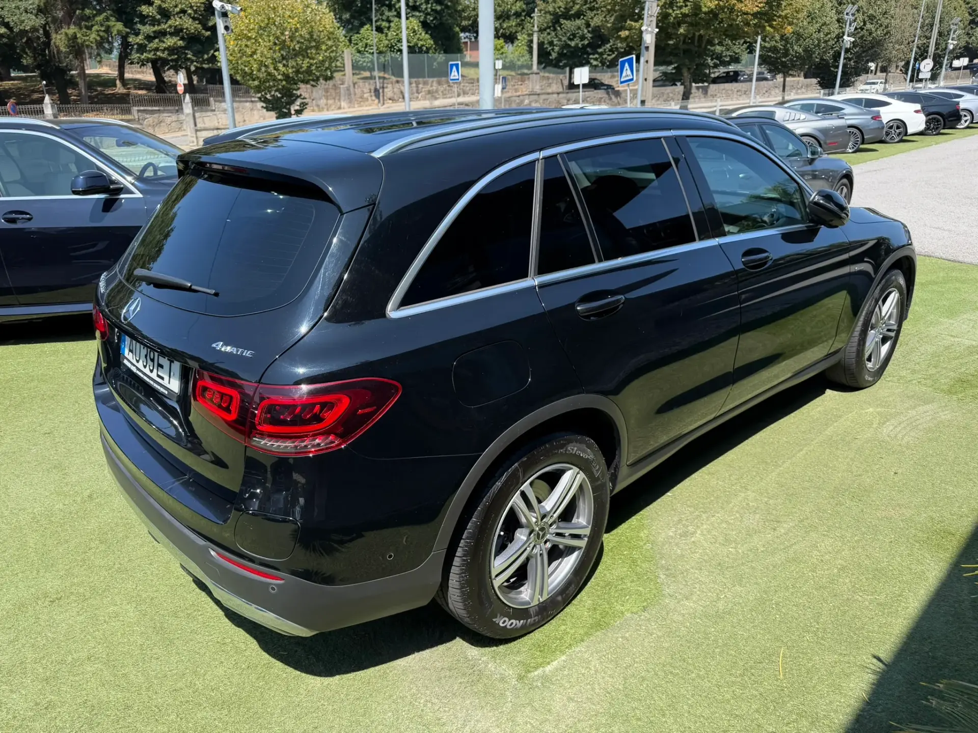 Mercedes-Benz GLC 300 de 4Matic 10
