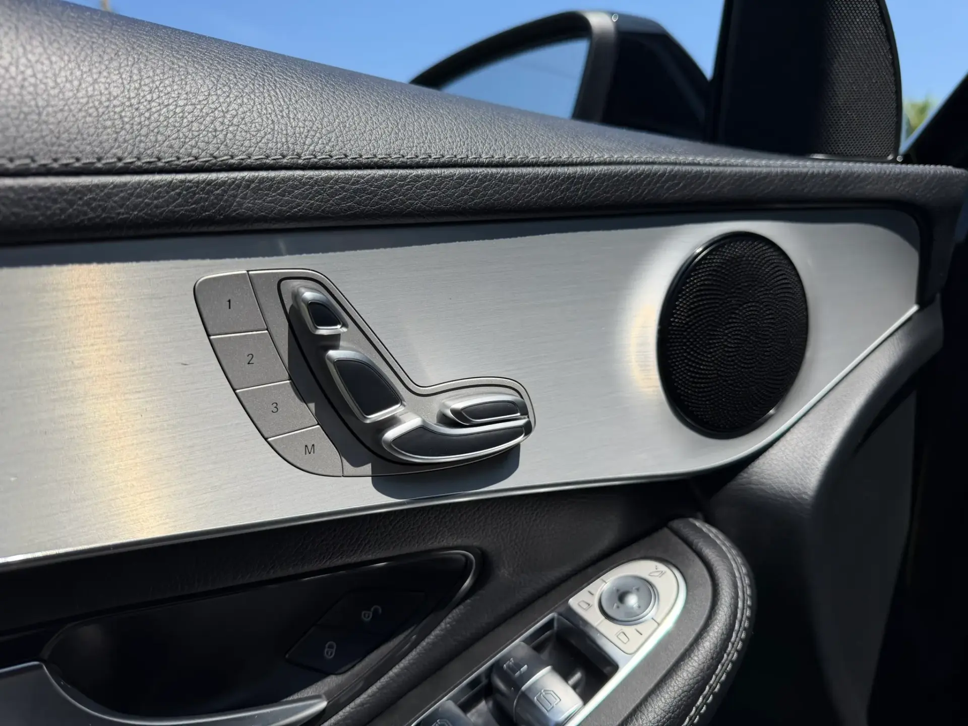 Mercedes-Benz GLC 300 de 4Matic 17