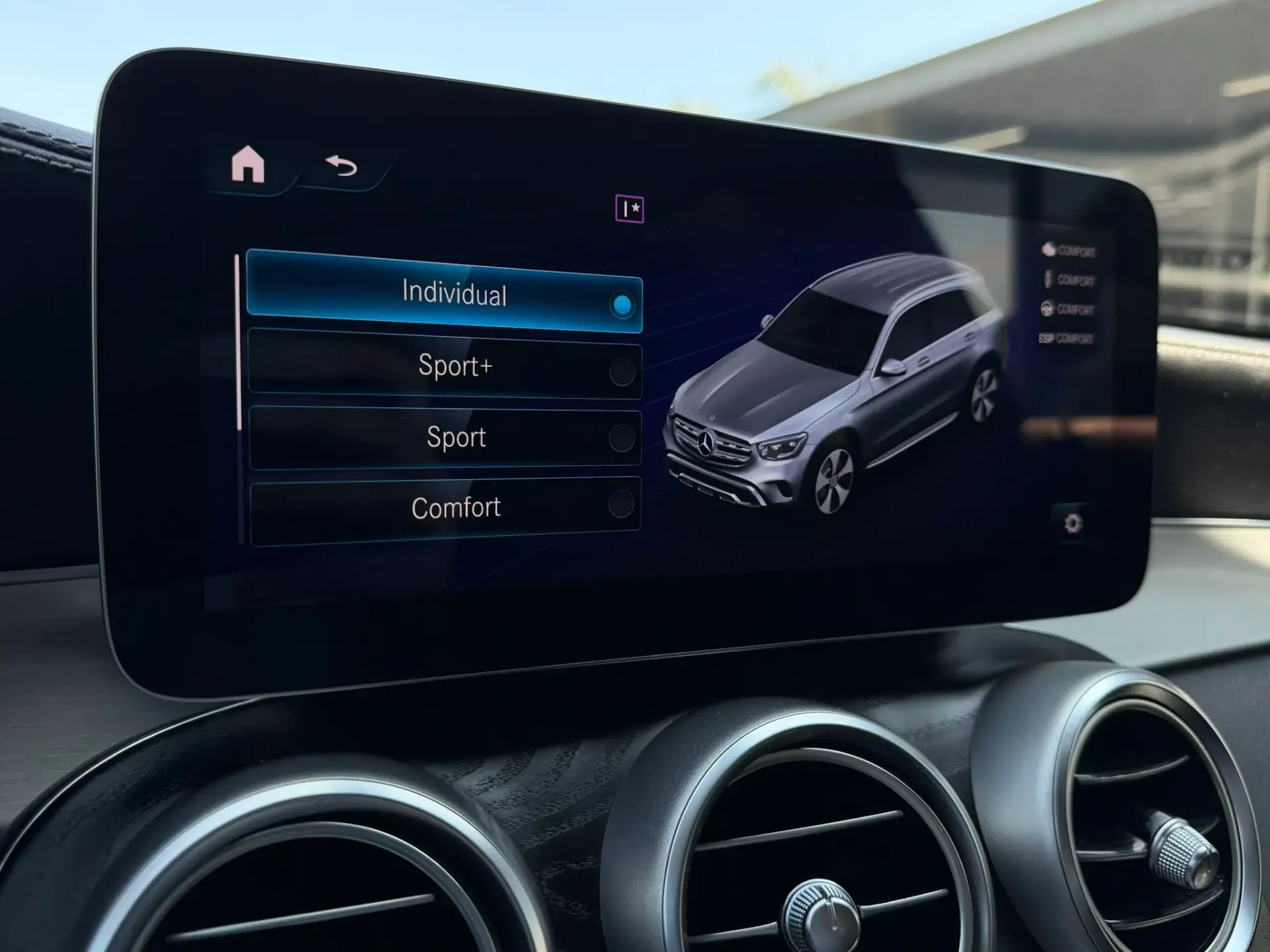 Mercedes-Benz GLC 300 de 4Matic 67