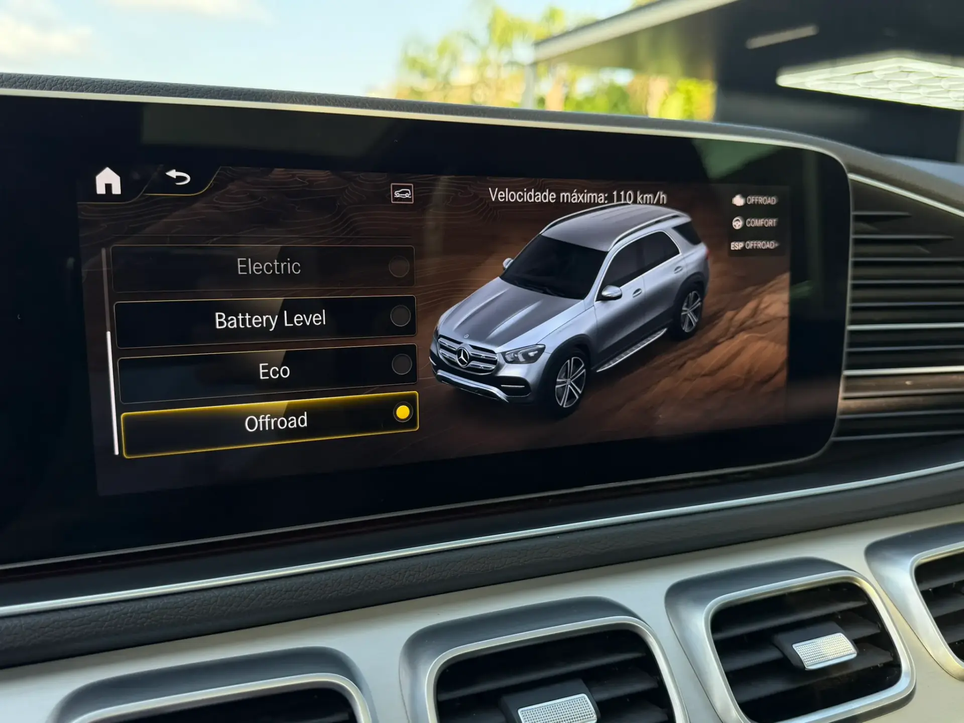 Mercedes-Benz GLE 350 de 4Matic 77