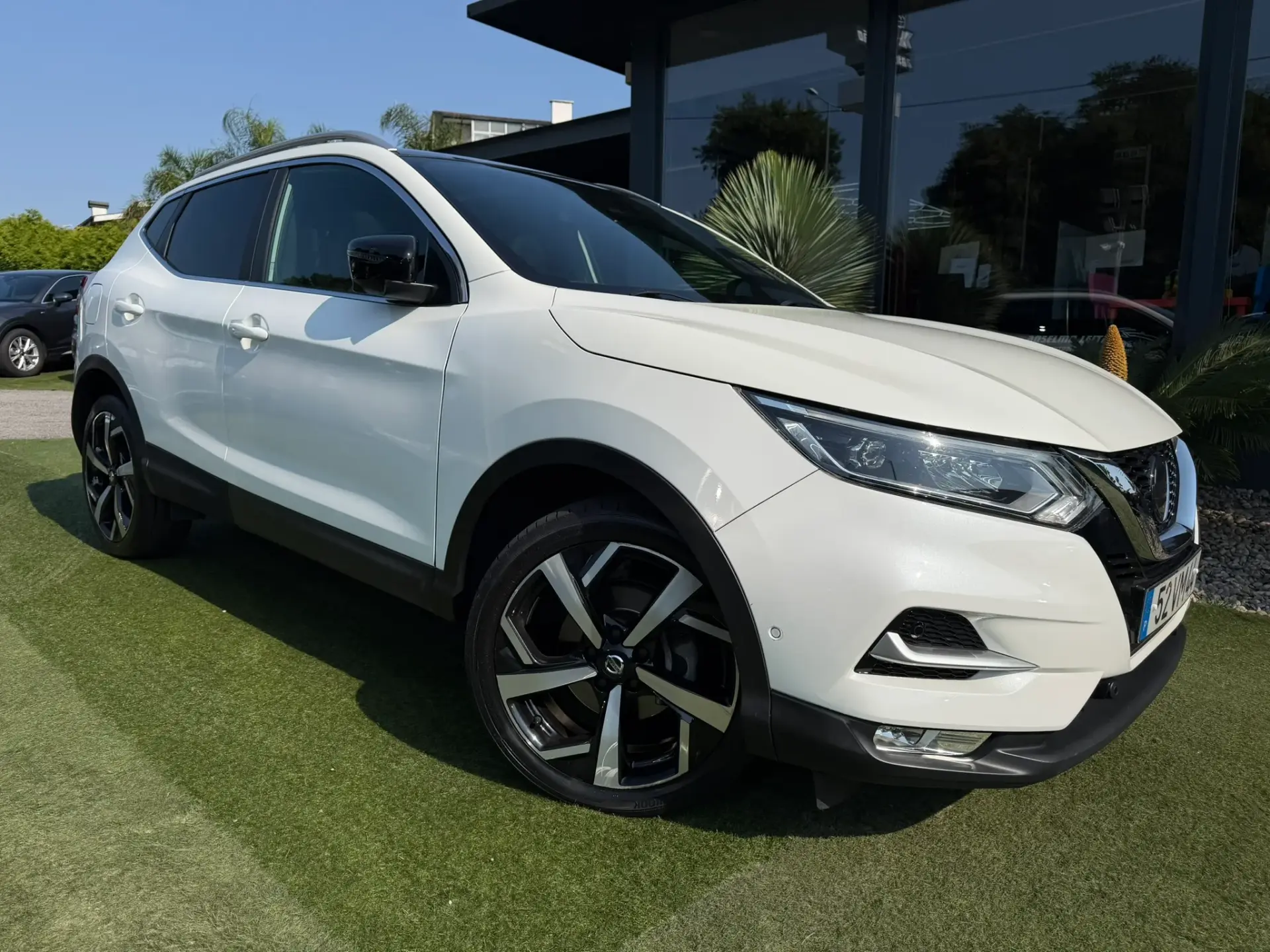 Nissan Qashqai 1.6 dCi Tekna Premium Pele Preta Xtronic 9