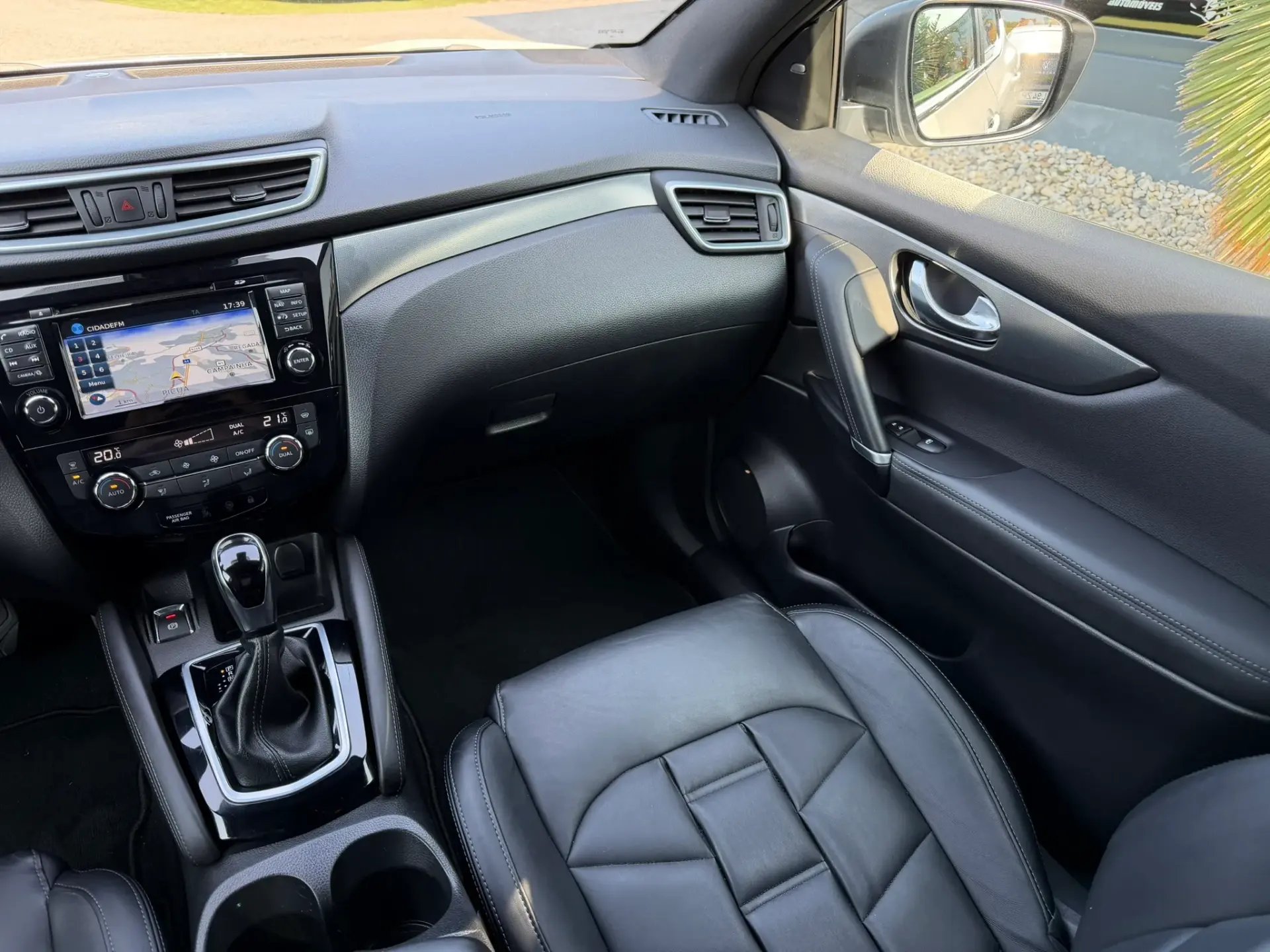 Nissan Qashqai 1.6 dCi Tekna Premium Pele Preta Xtronic 27