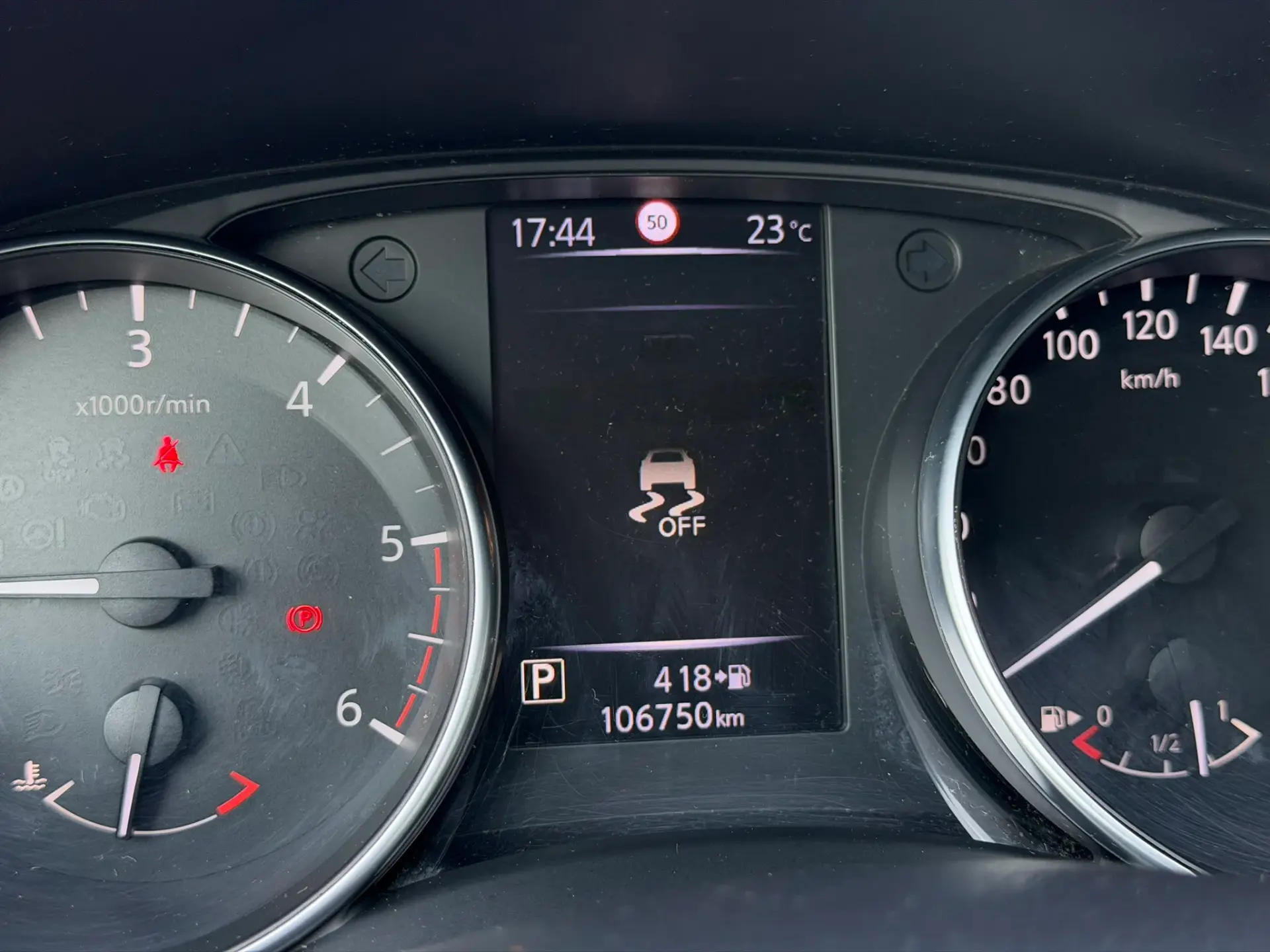 Nissan Qashqai 1.6 dCi Tekna Premium Pele Preta Xtronic 30