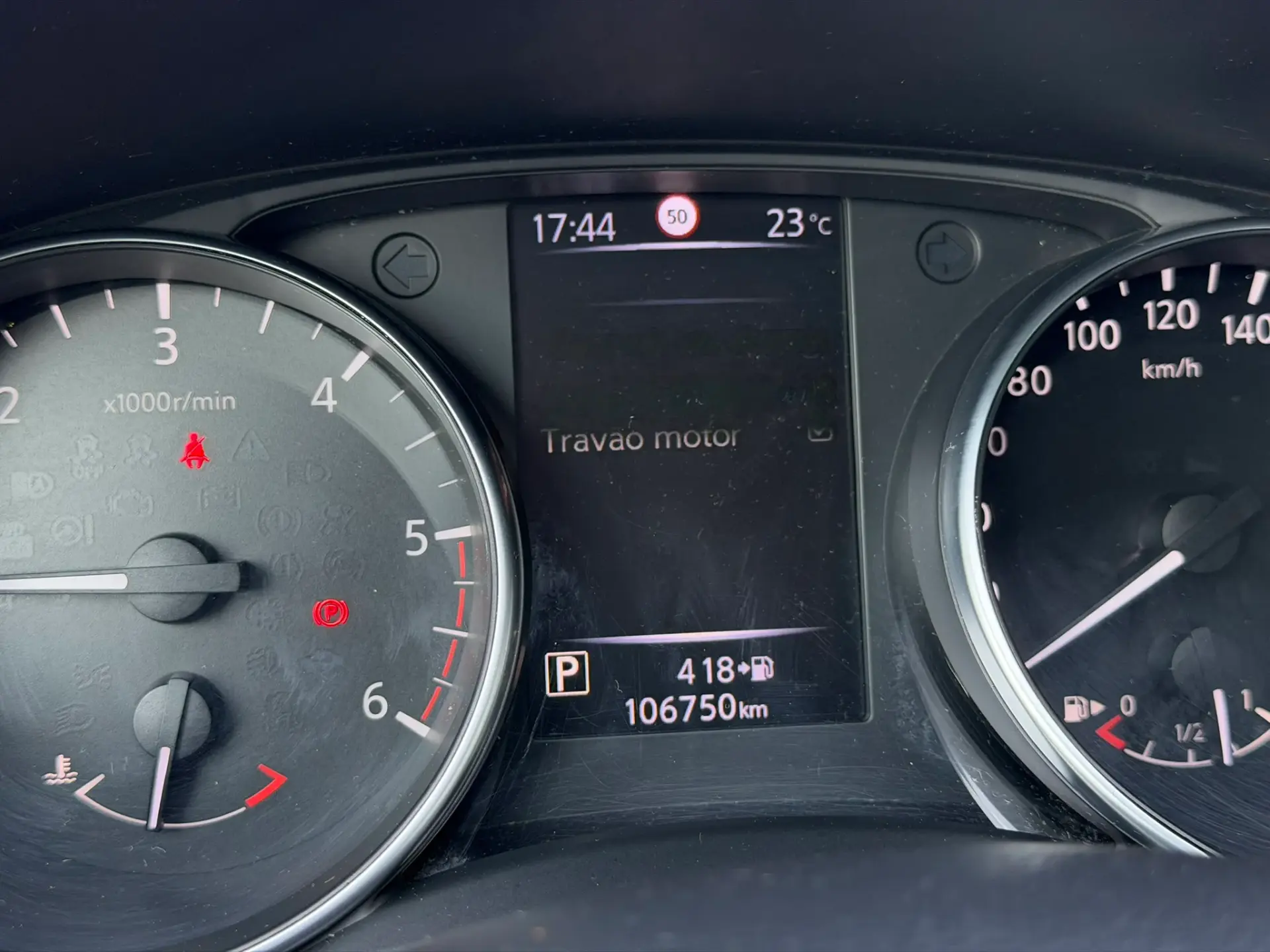 Nissan Qashqai 1.6 dCi Tekna Premium Pele Preta Xtronic 38