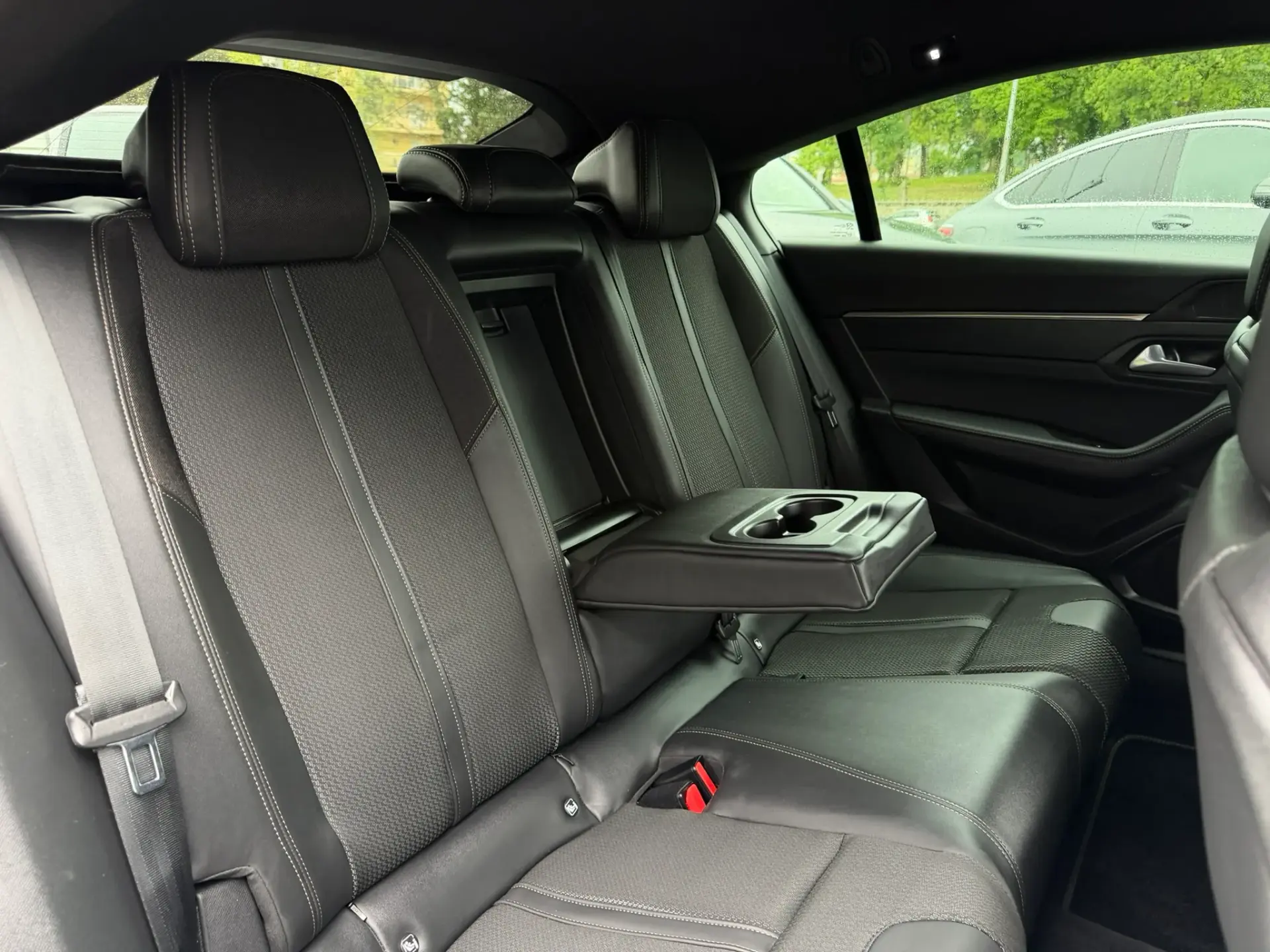 Peugeot 508 1.6 Hybrid GT e-EAT8 22