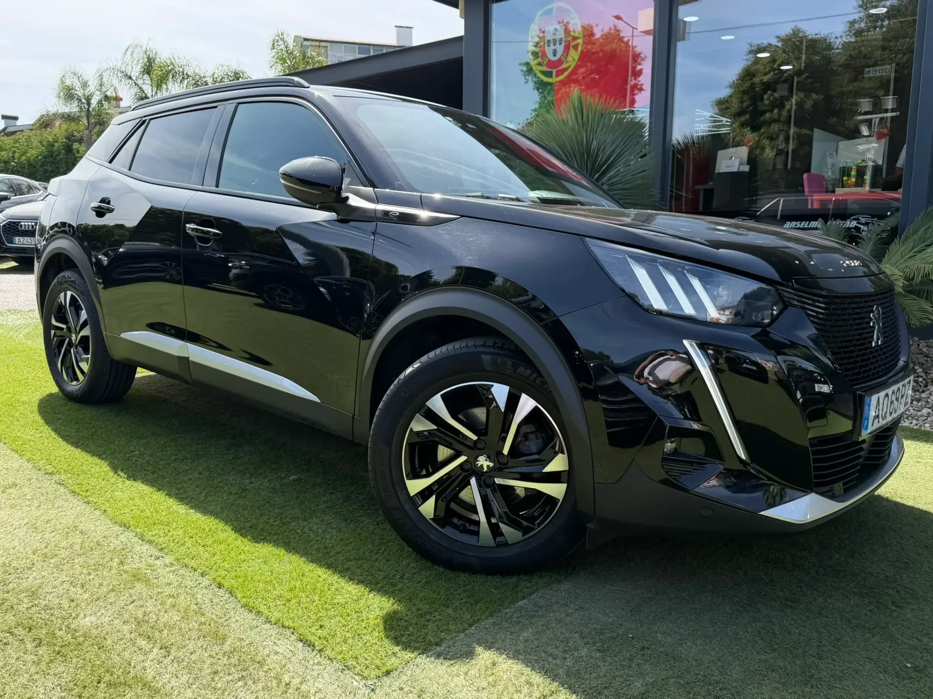 Peugeot e-2008 50 kWh GT 8