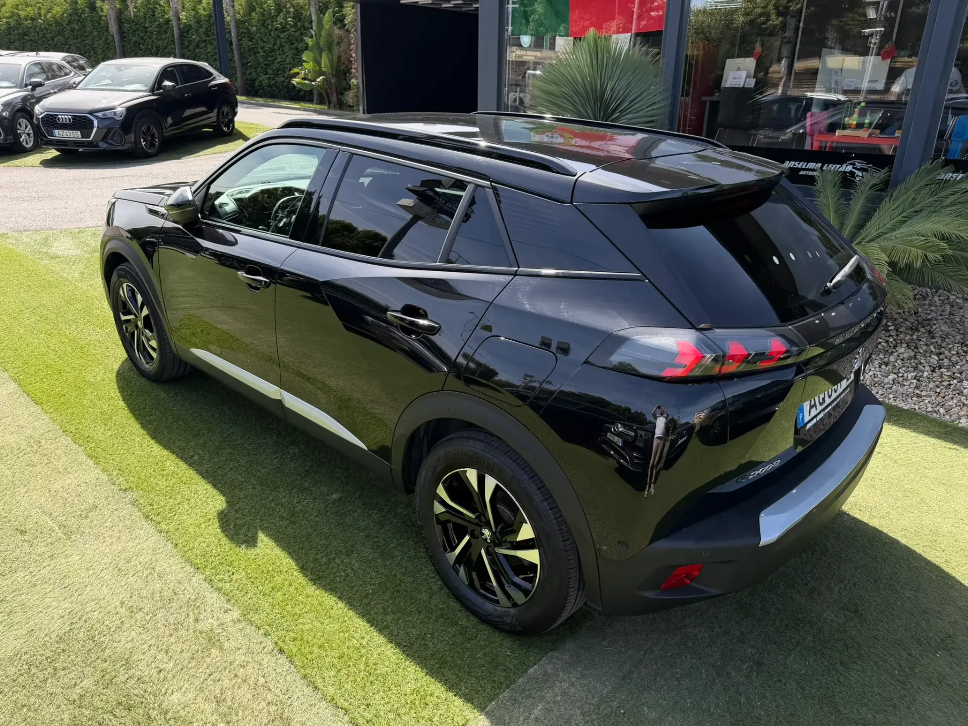 Peugeot e-2008 50 kWh GT 14