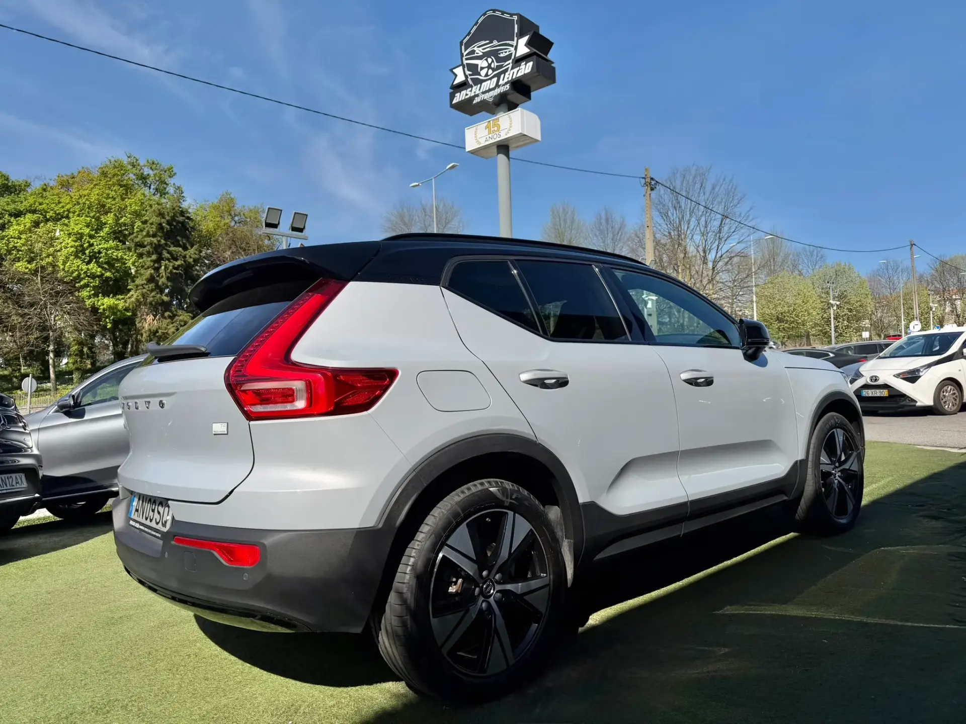 Volvo XC 40 1.5 T4 PHEV R-Design 4