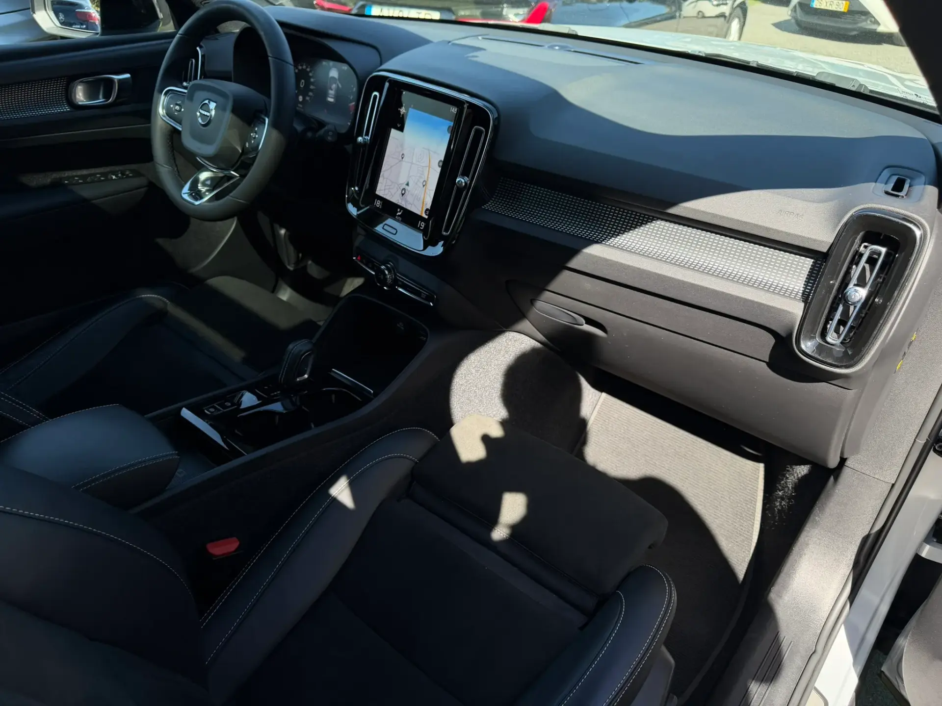Volvo XC 40 1.5 T4 PHEV R-Design 21