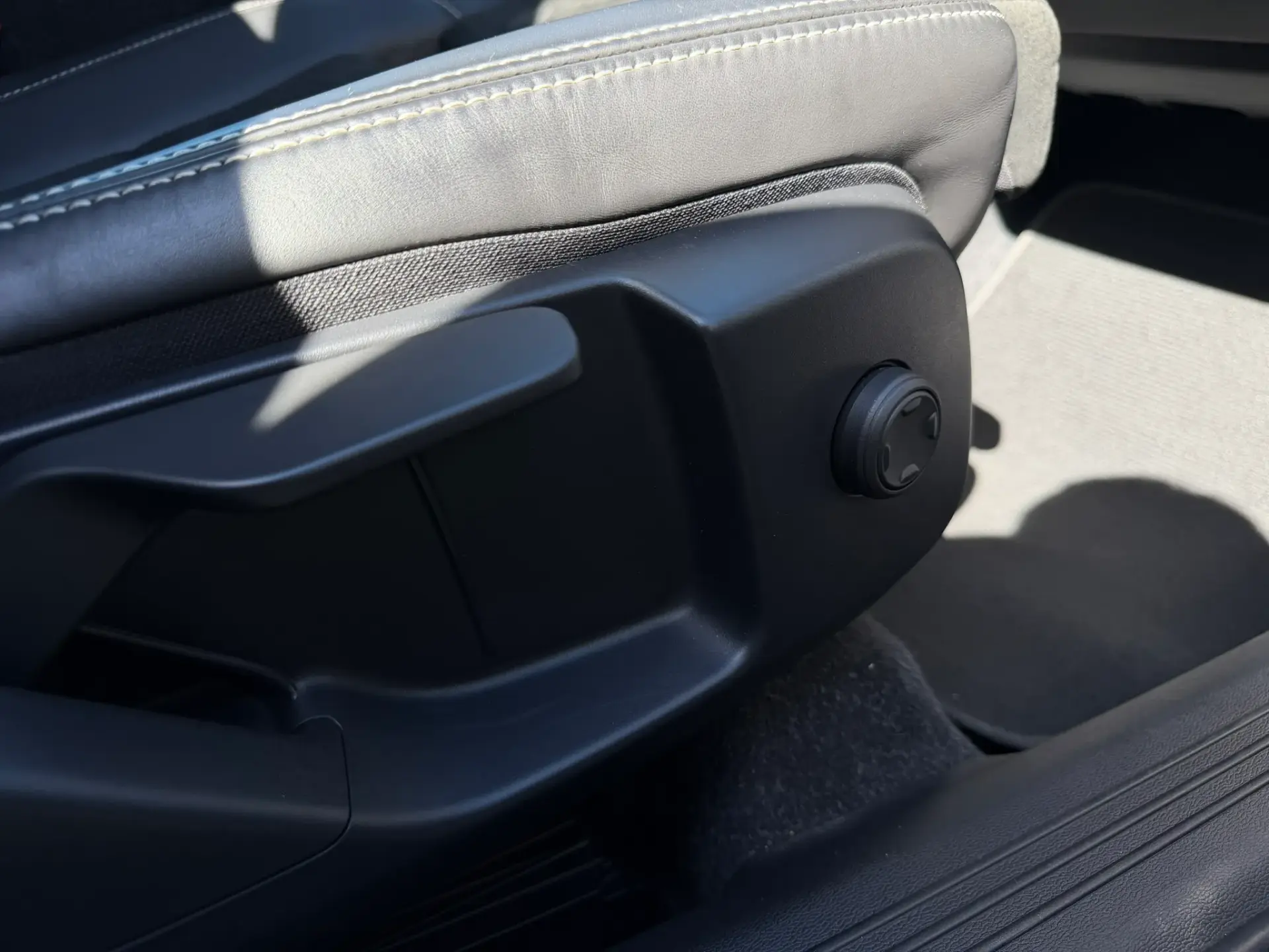 Volvo XC 40 1.5 T4 PHEV R-Design 23