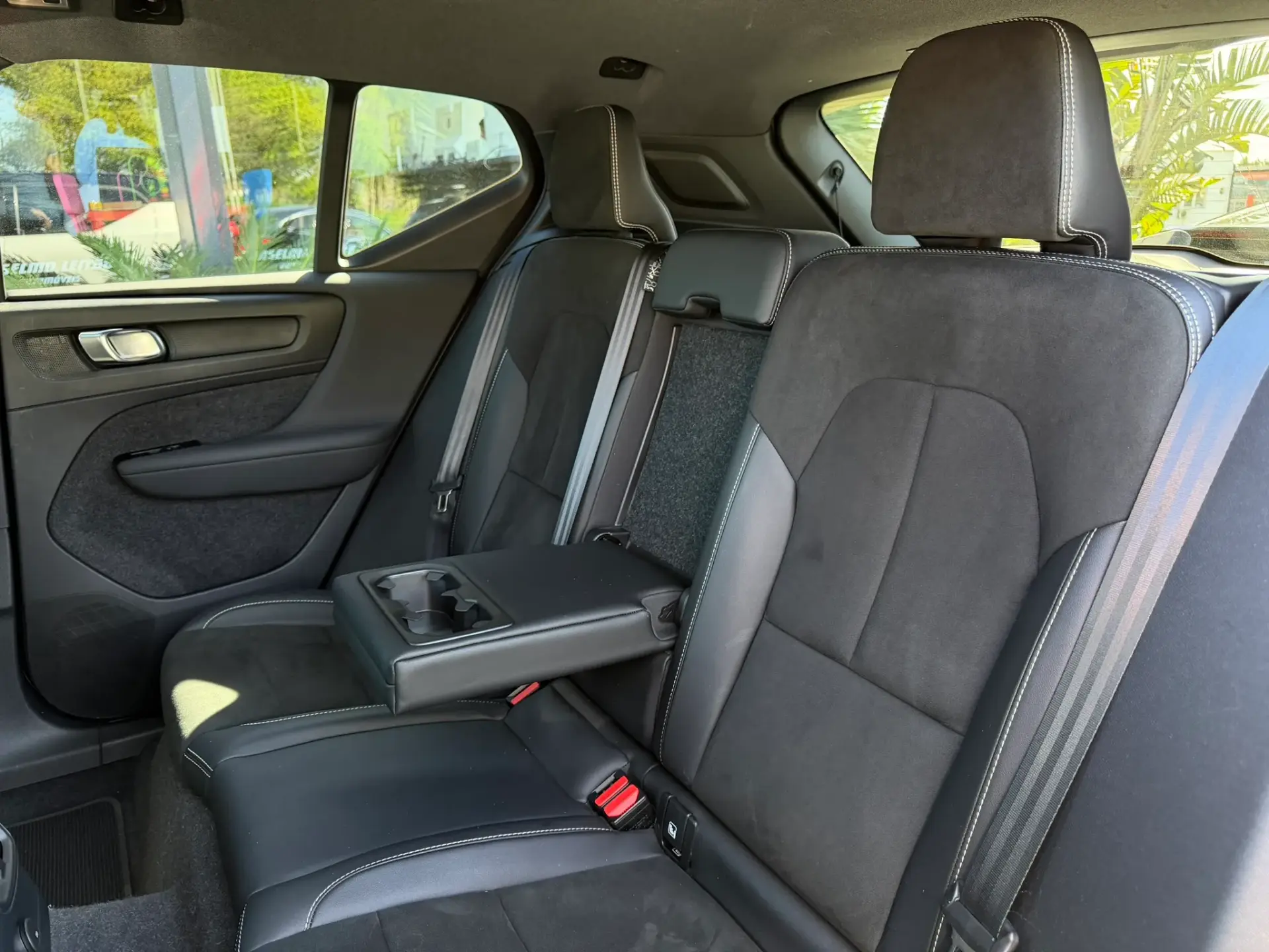 Volvo XC 40 1.5 T4 PHEV R-Design 24
