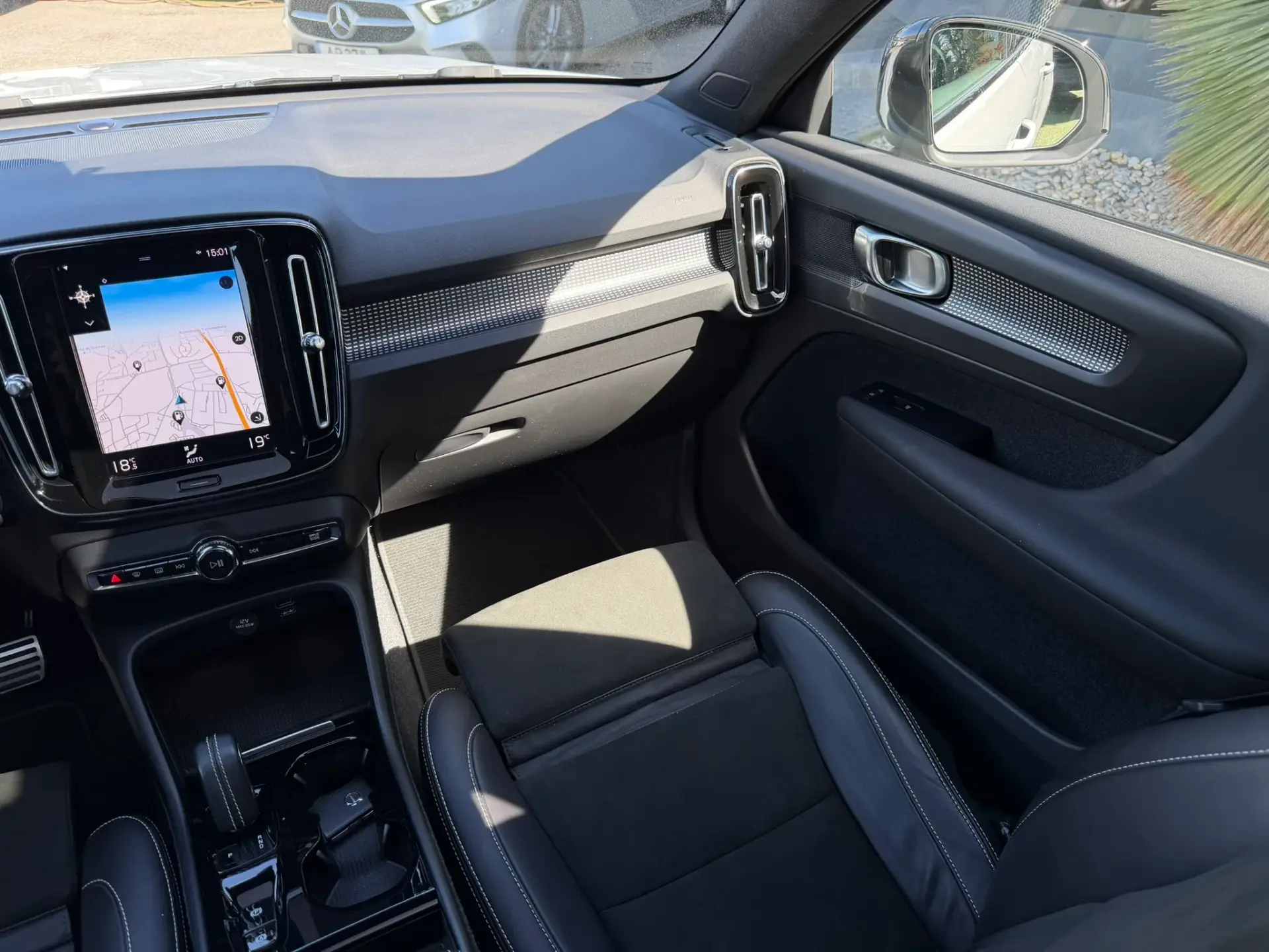Volvo XC 40 1.5 T4 PHEV R-Design 28