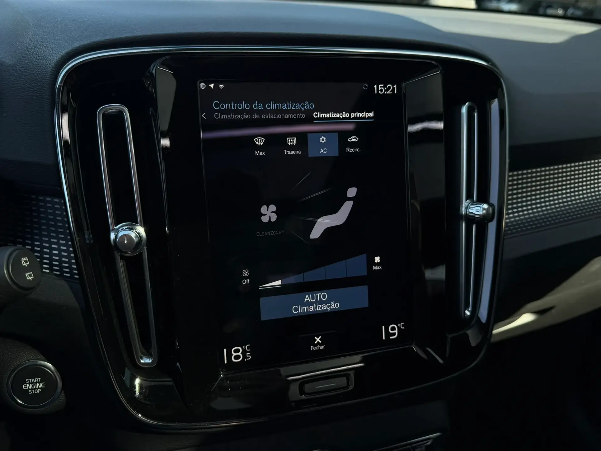 Volvo XC 40 1.5 T4 PHEV R-Design 45