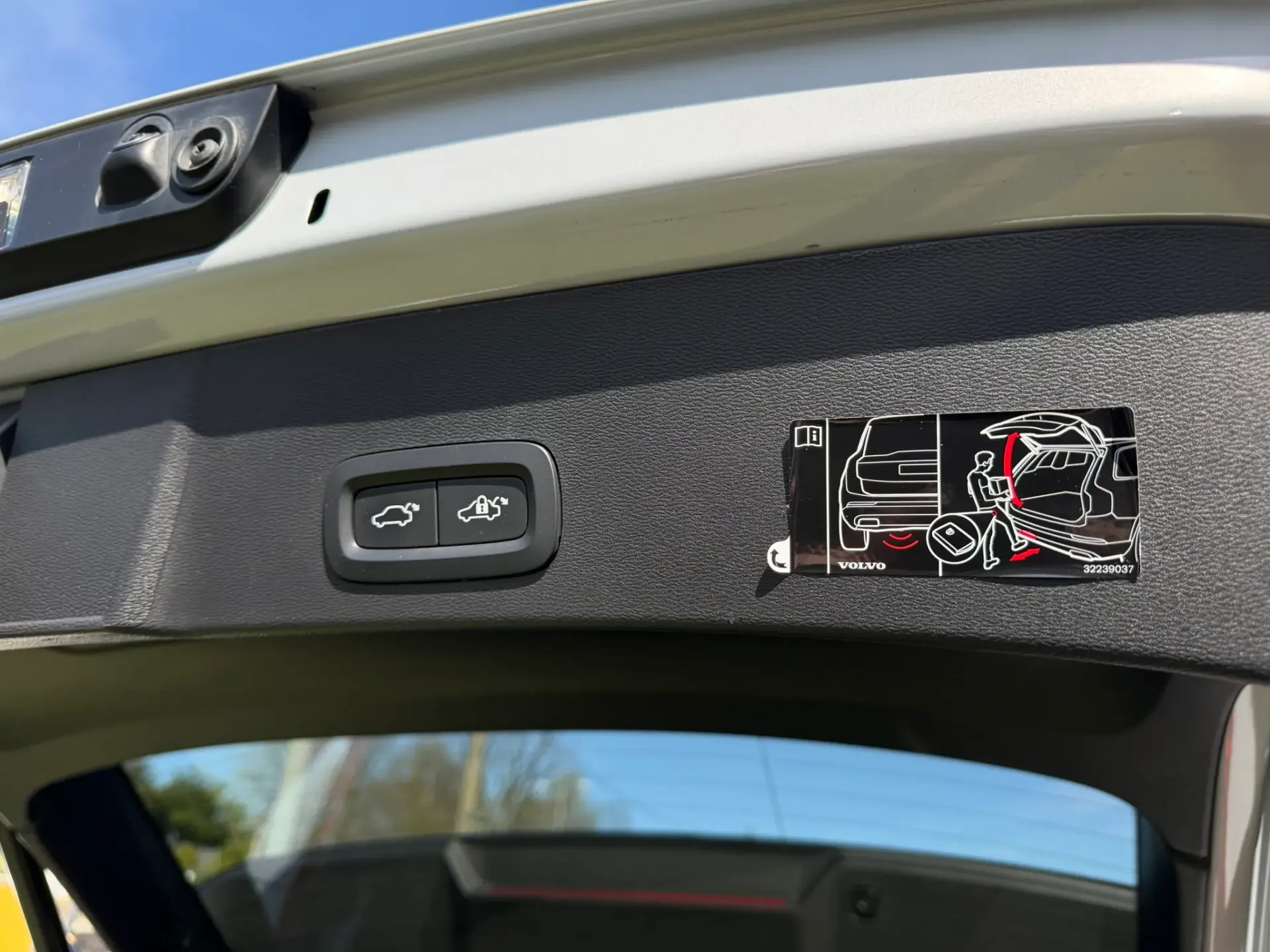 Volvo XC 40 1.5 T4 PHEV R-Design 60