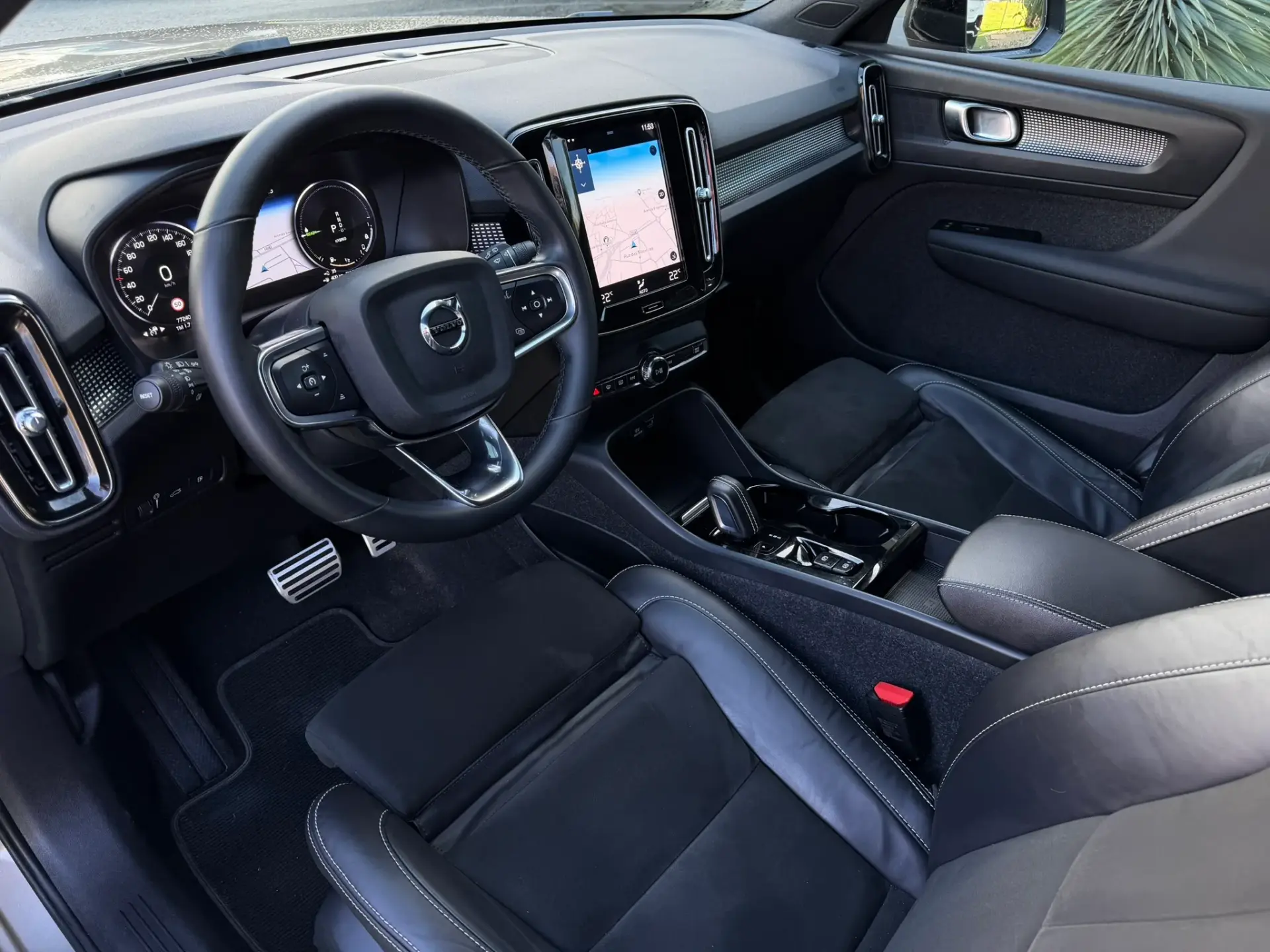 Volvo XC 40 1.5 T5 PHEV R-Design 3