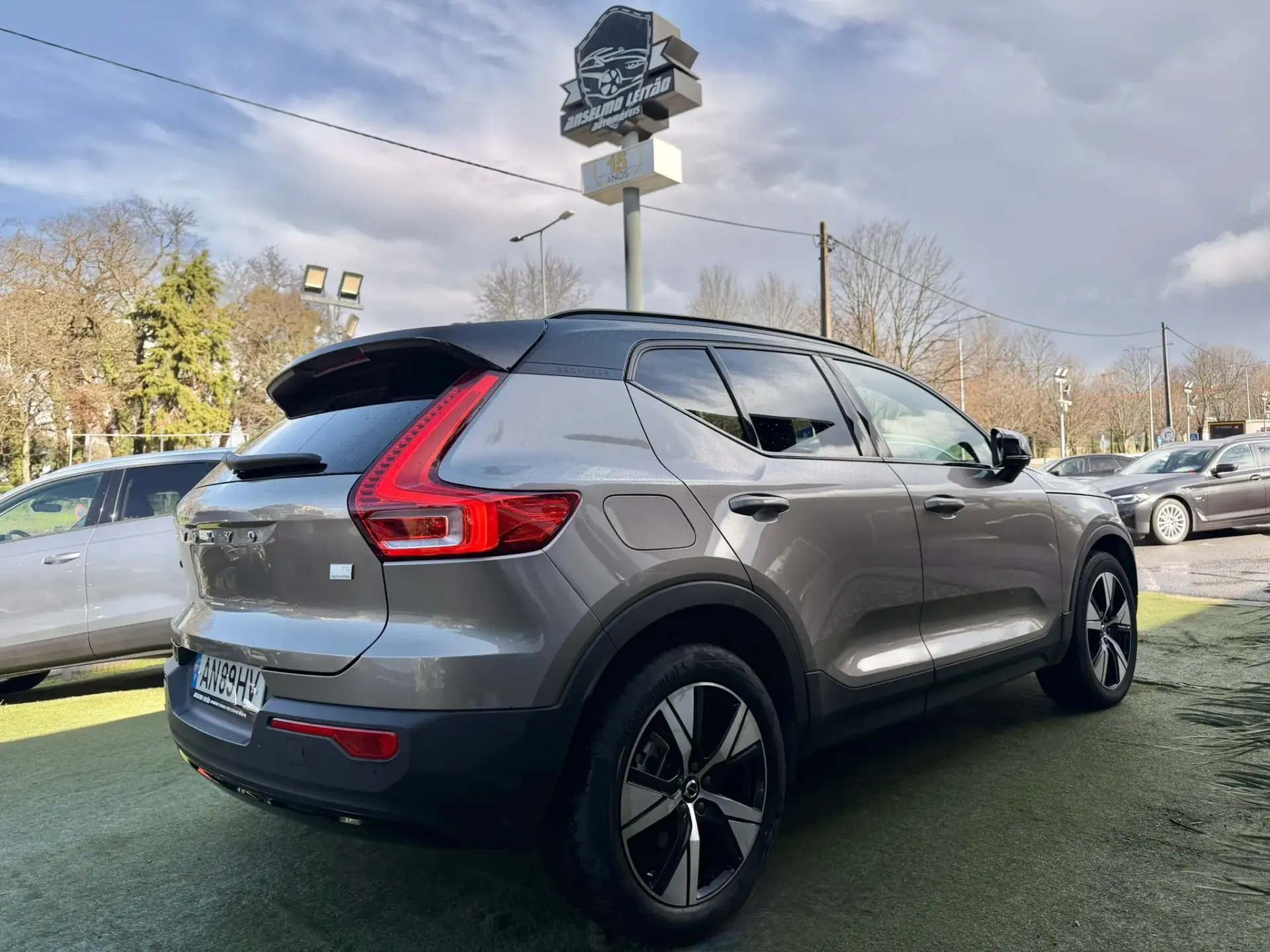Volvo XC 40 1.5 T5 PHEV R-Design 4