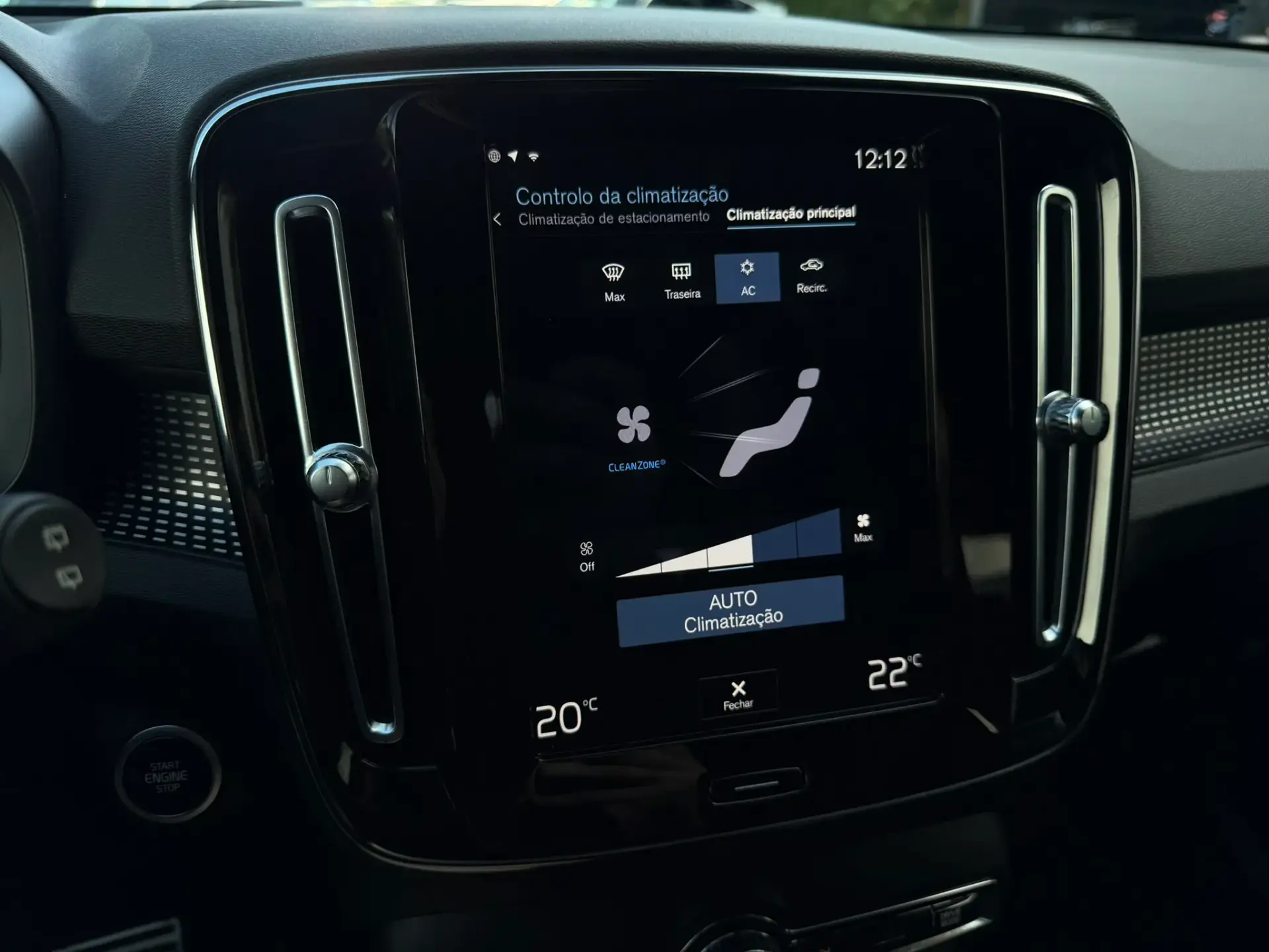 Volvo XC 40 1.5 T5 PHEV R-Design 48