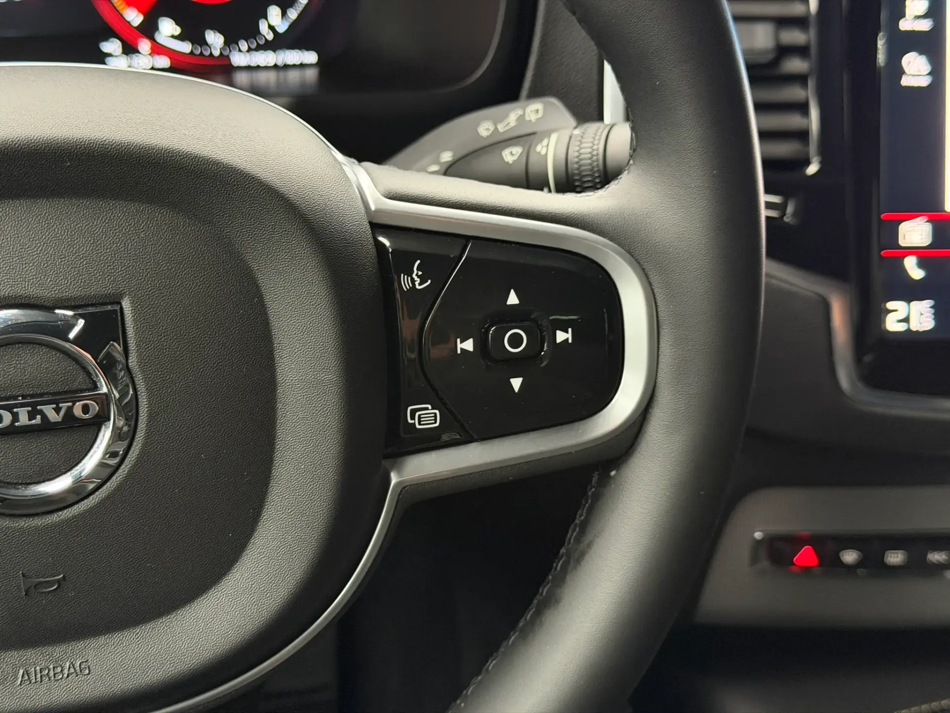 Volvo XC 90 2.0 T8 PHEV Plus Dark AWD 40
