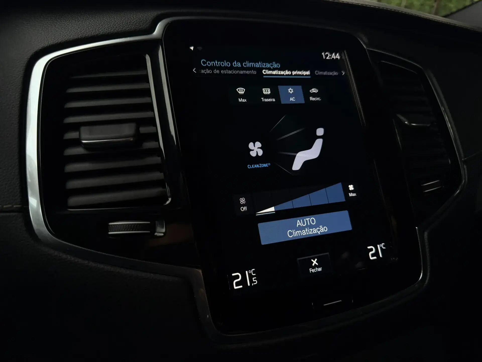 Volvo XC 90 2.0 T8 PHEV Plus Dark AWD 52
