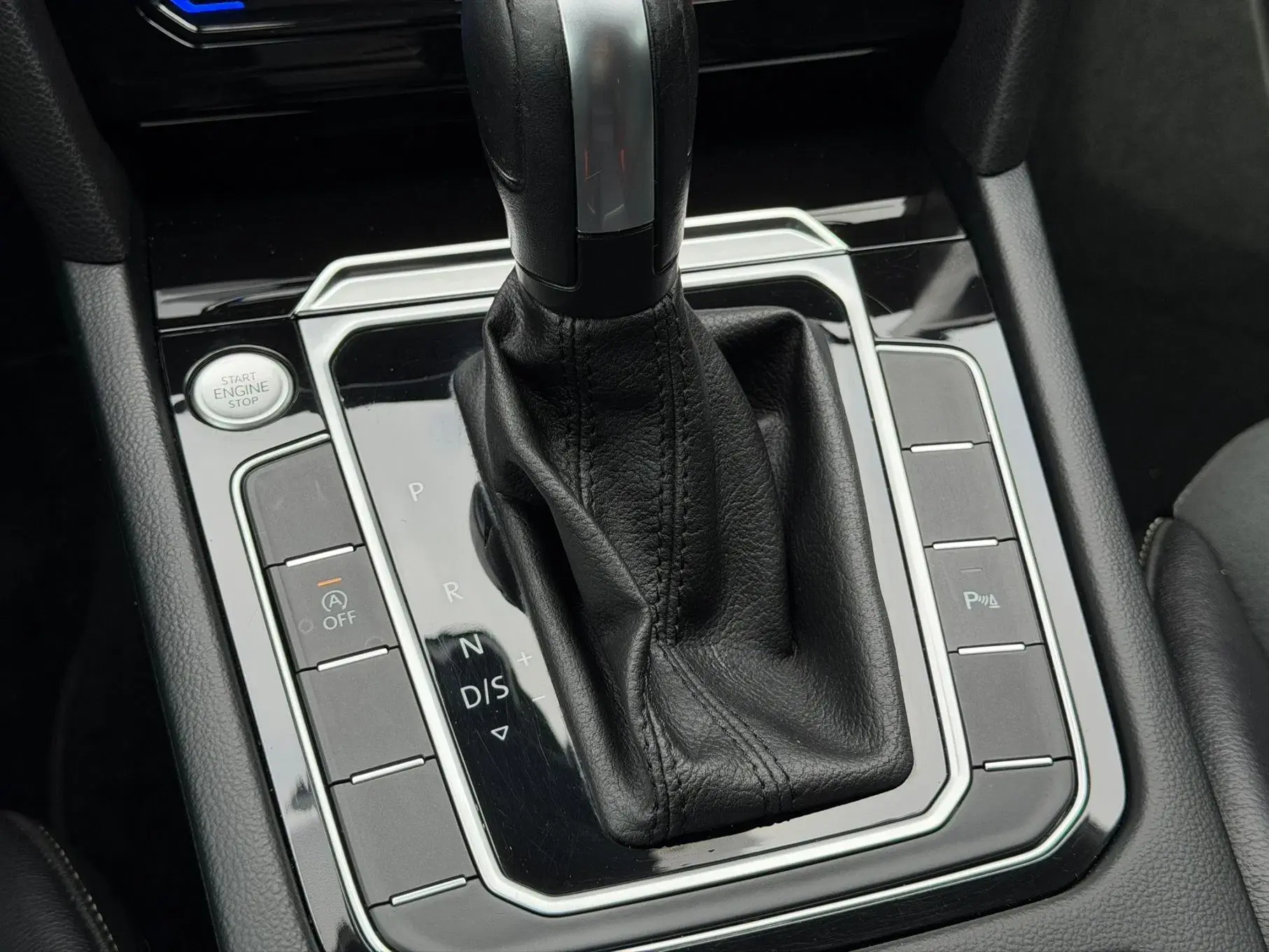 Volkswagen Arteon 2.0 TDI Elegance DSG 43
