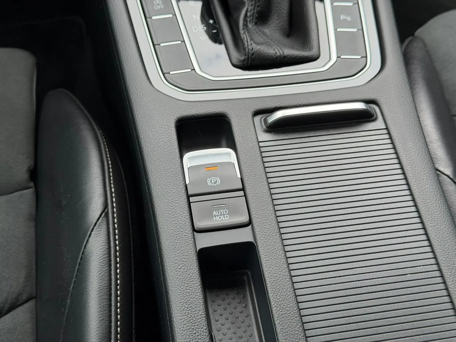 Volkswagen Arteon 2.0 TDI Elegance DSG 44