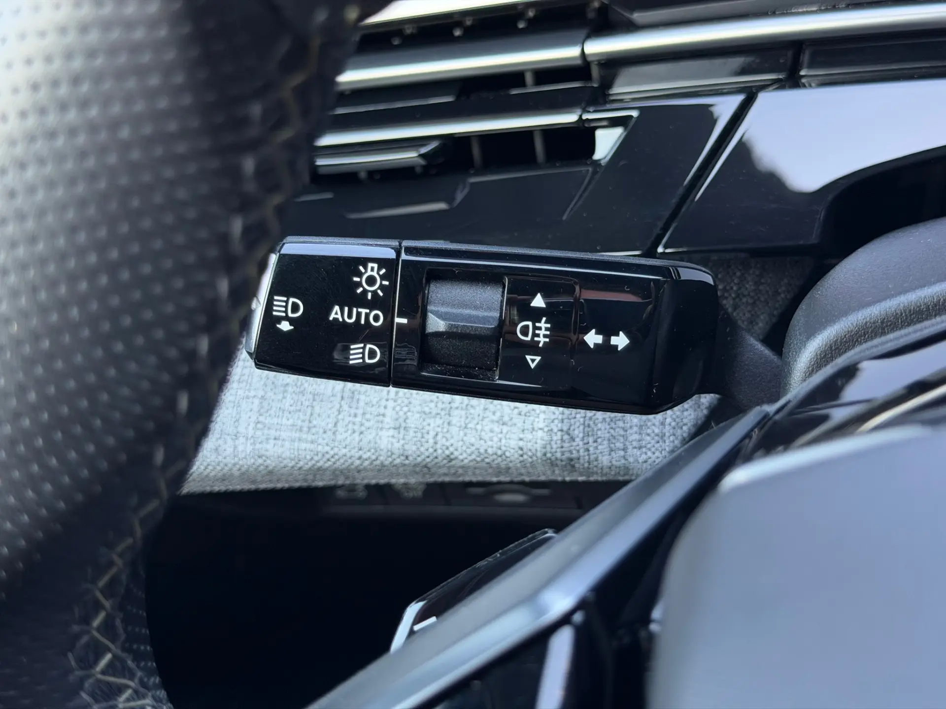 Peugeot E-3008 73 kWh GT 32