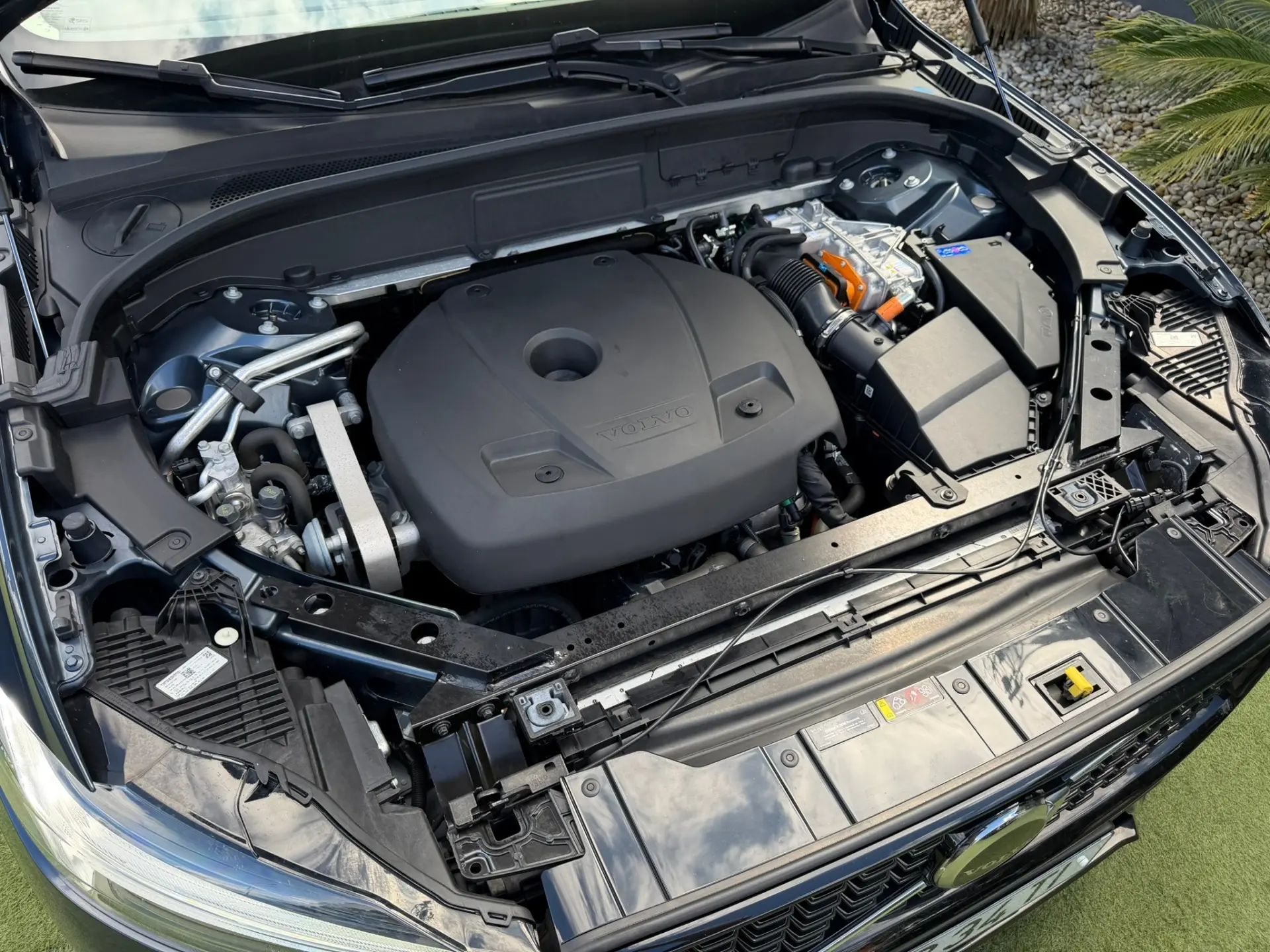 Volvo XC 60 2.0 T6 PHEV Ultimate Dark AWD 67