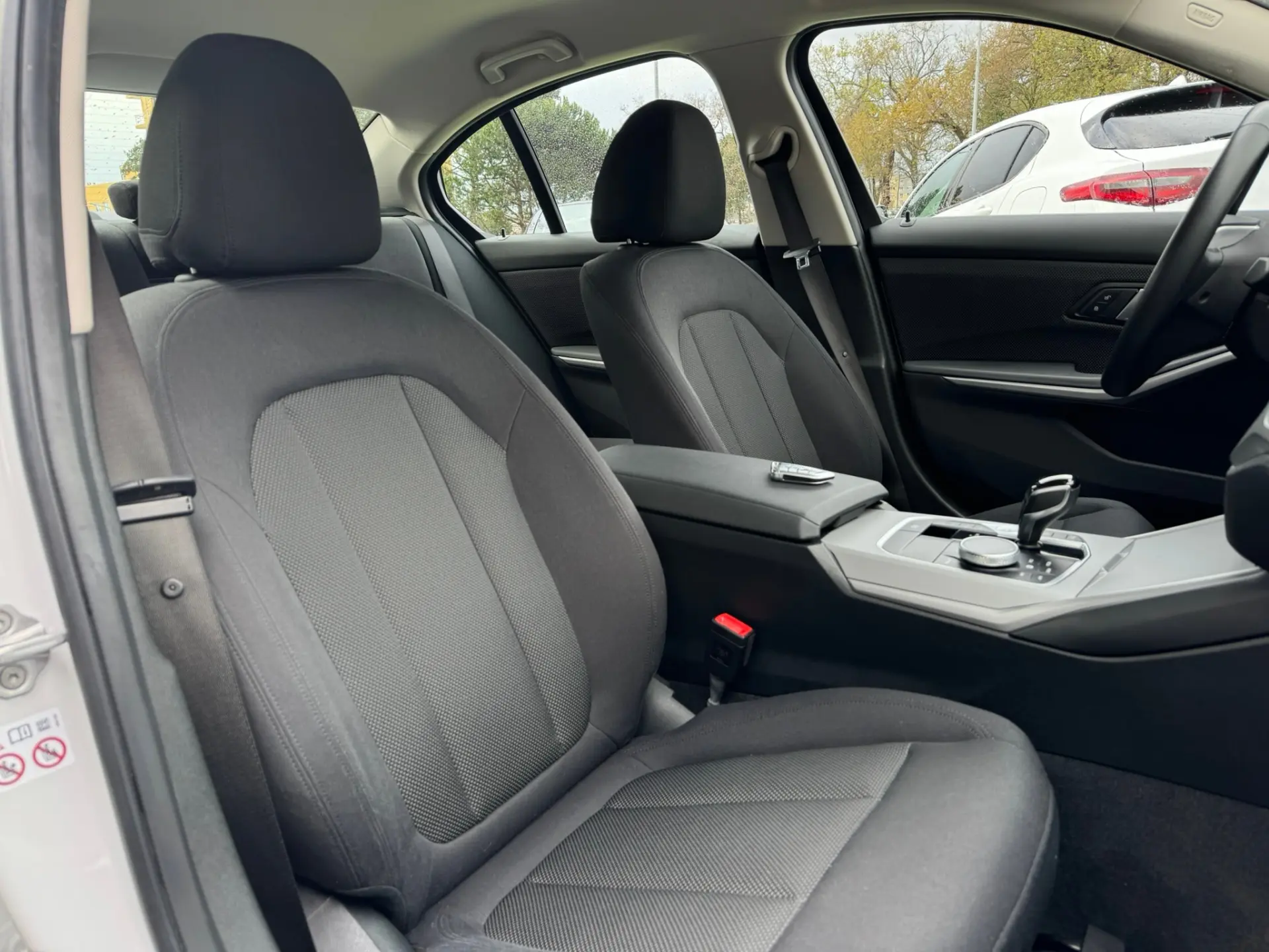 BMW 330 e Corporate Edition Auto 16