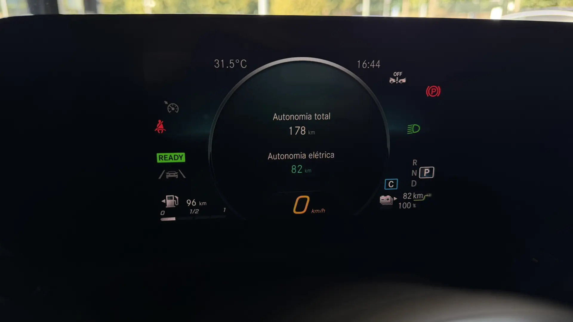 Mercedes-Benz CLA 250 e Shooting Brake AMG Line 28