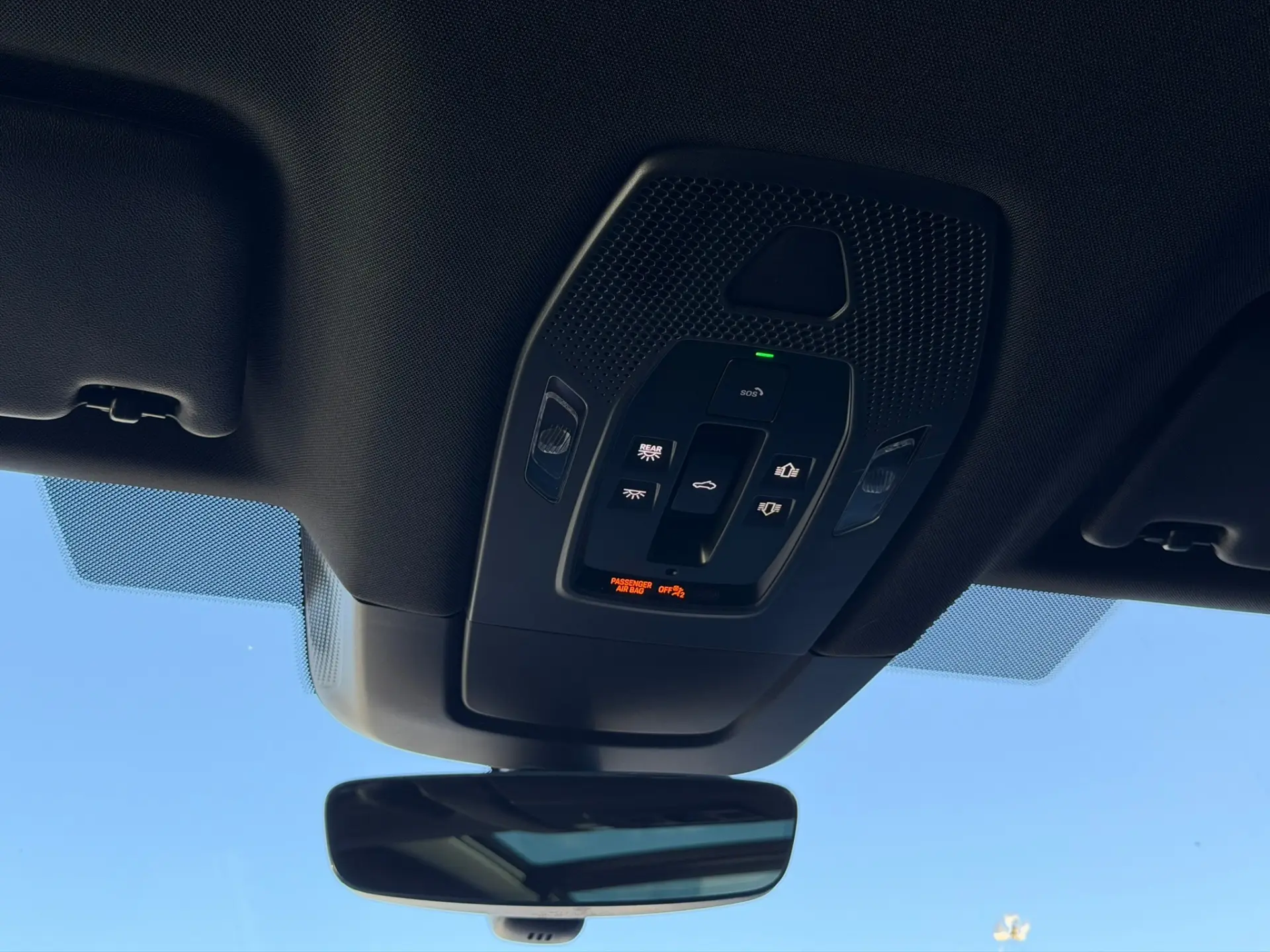 Porsche Macan Electric 4 83