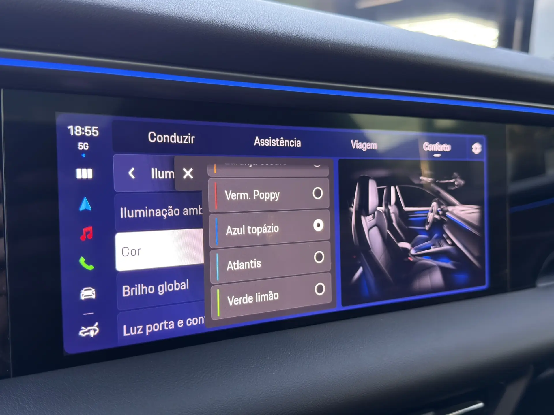 Porsche Macan Electric 4 48