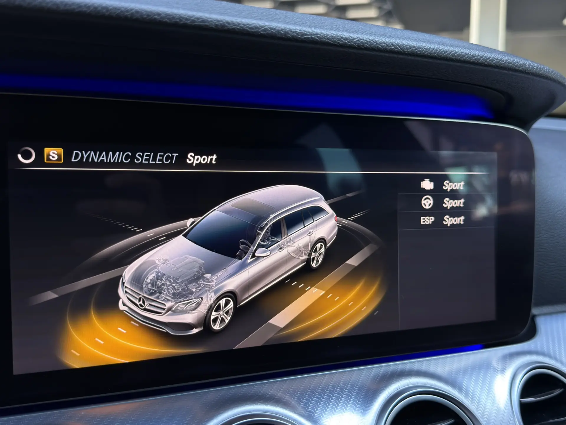 Mercedes-Benz E 220 d Avantgarde 63
