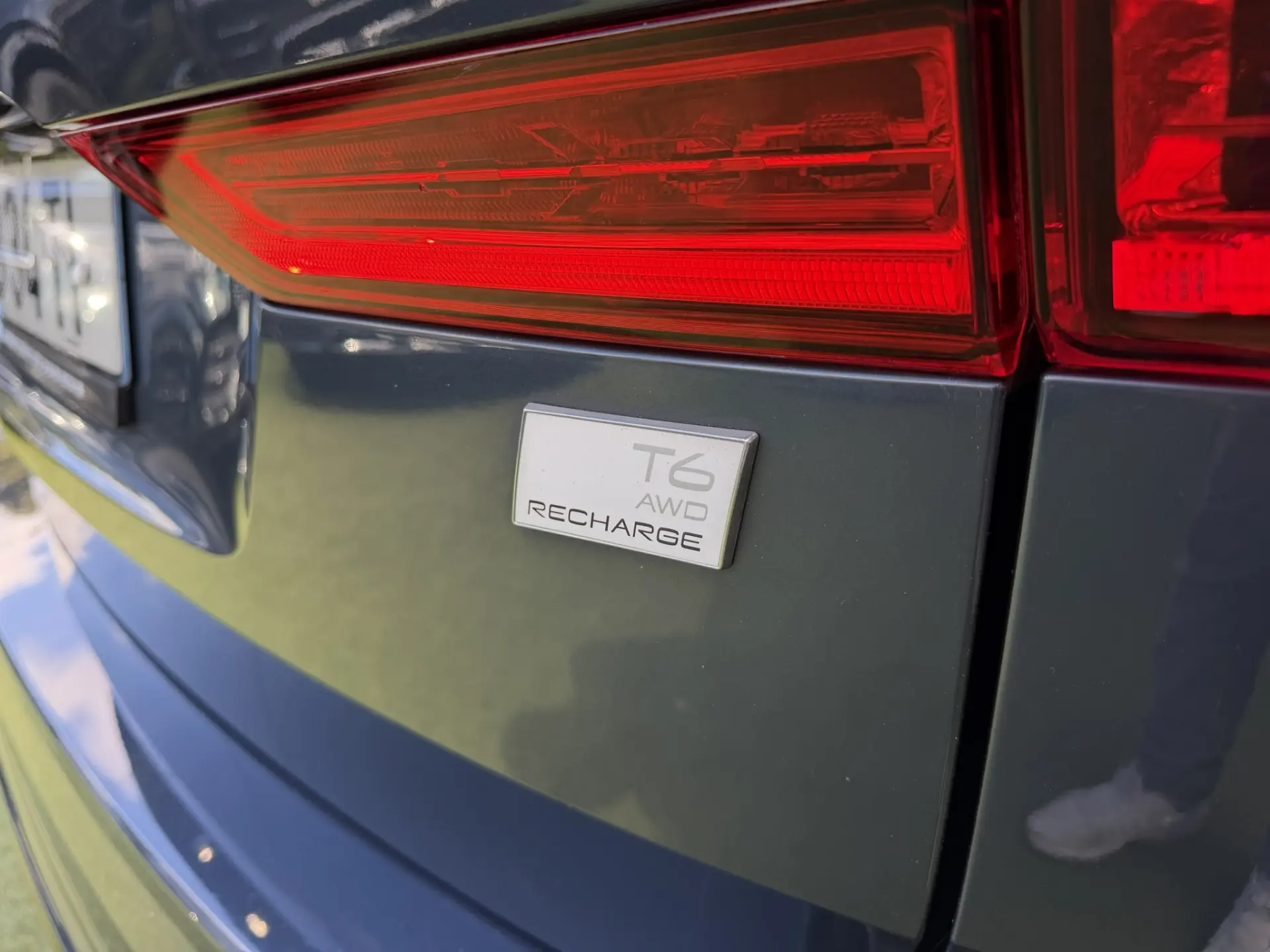 Volvo XC 60 2.0 T6 PHEV Ultimate Dark AWD 6