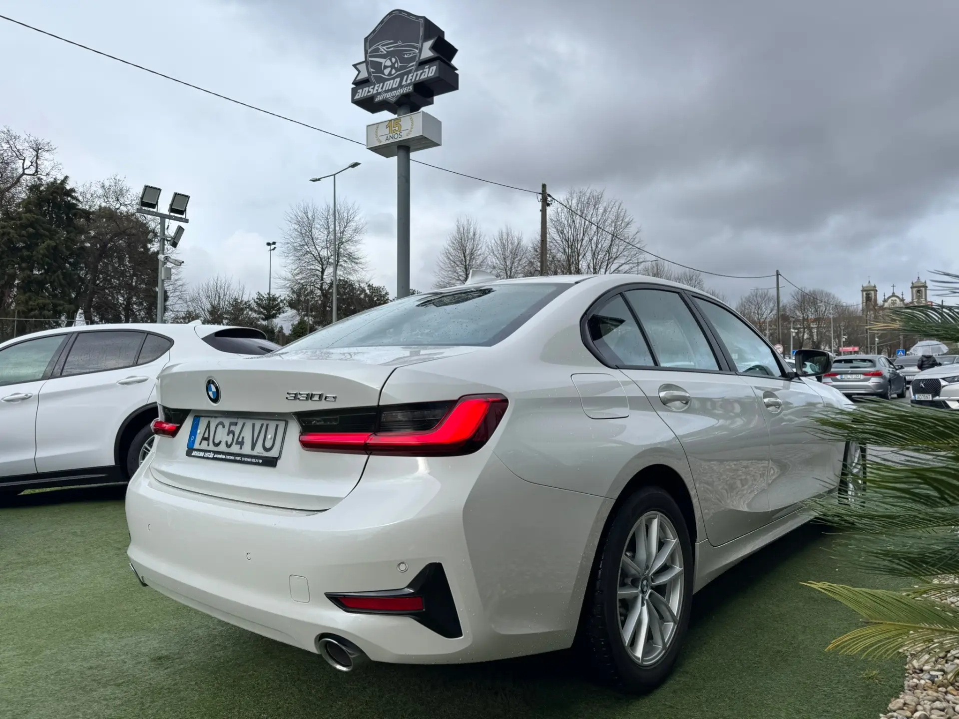 BMW 330 e Corporate Edition Auto 4