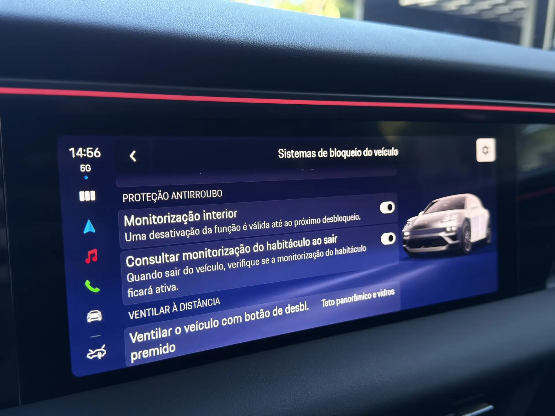 Porsche Macan Electric 4 68