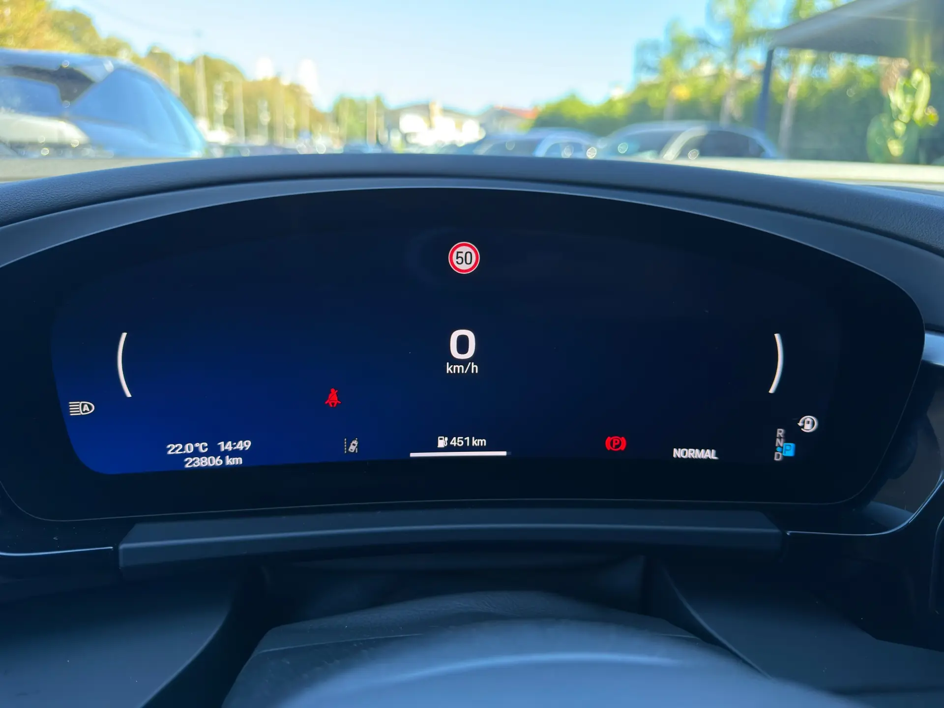 Porsche Macan Electric 4 36