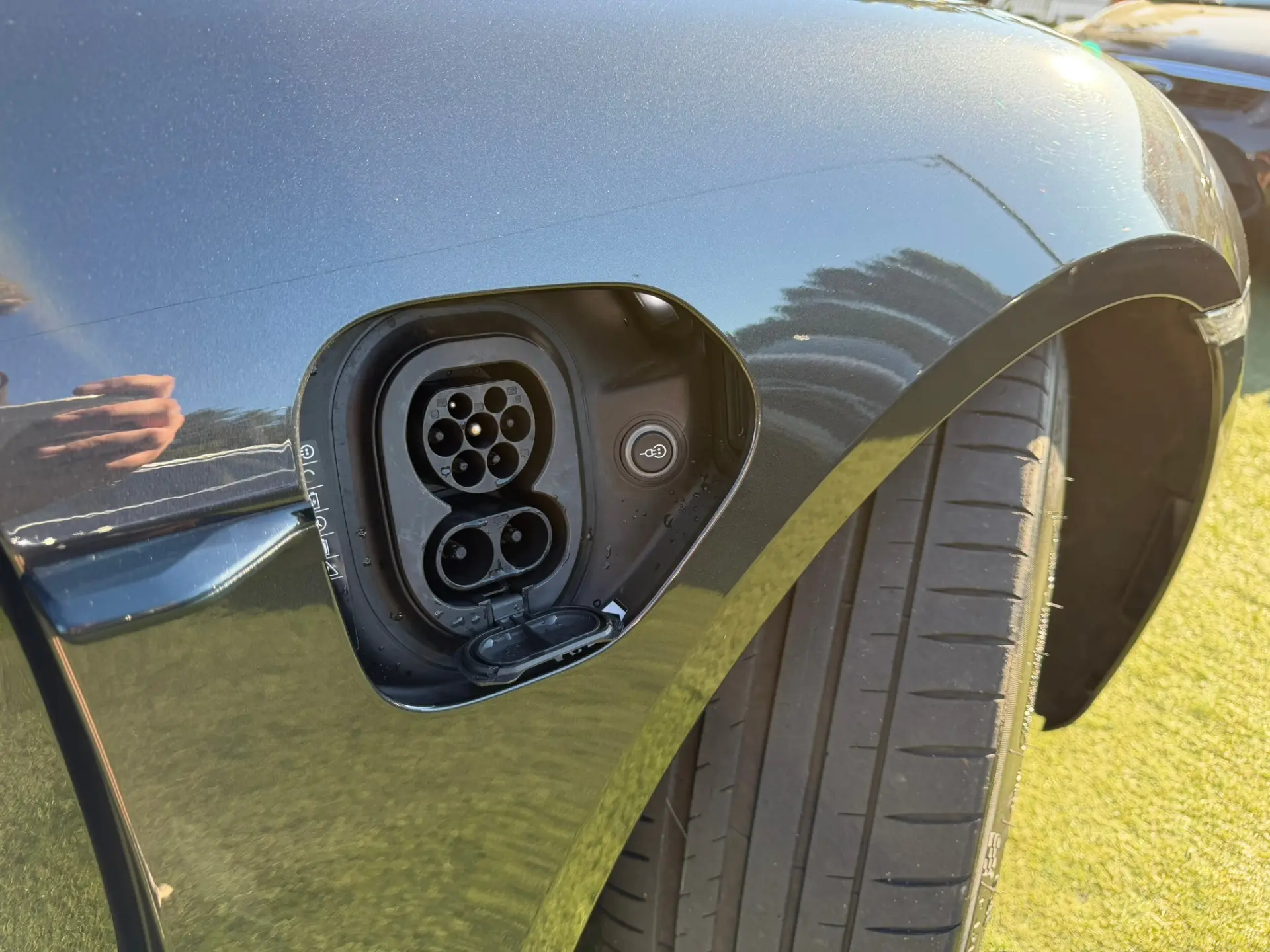 Porsche Taycan Sport Turismo Standard 11