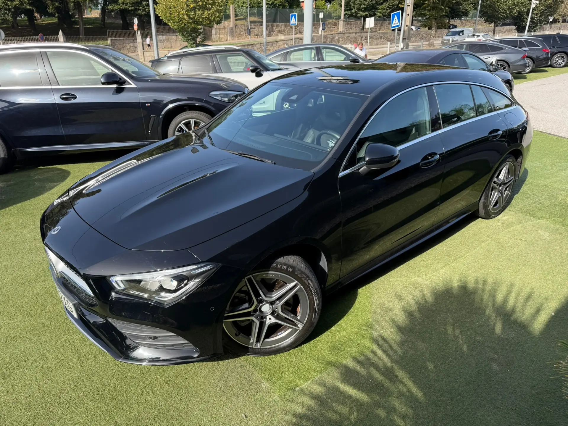 Mercedes-Benz CLA 250 e Shooting Brake AMG Line 5
