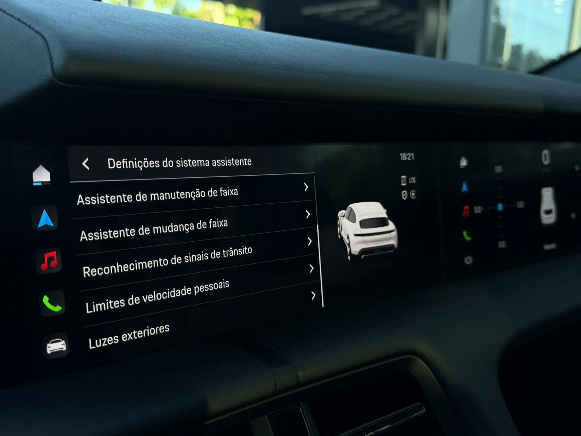 Porsche Taycan Sport Turismo Standard 73
