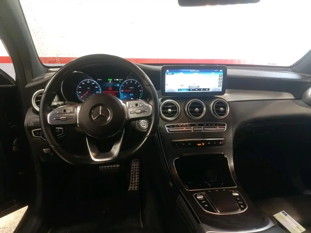 Mercedes-Benz GLC 300 de Coupé 4Matic 5