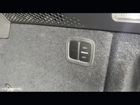 Porsche Macan Electric 4 20