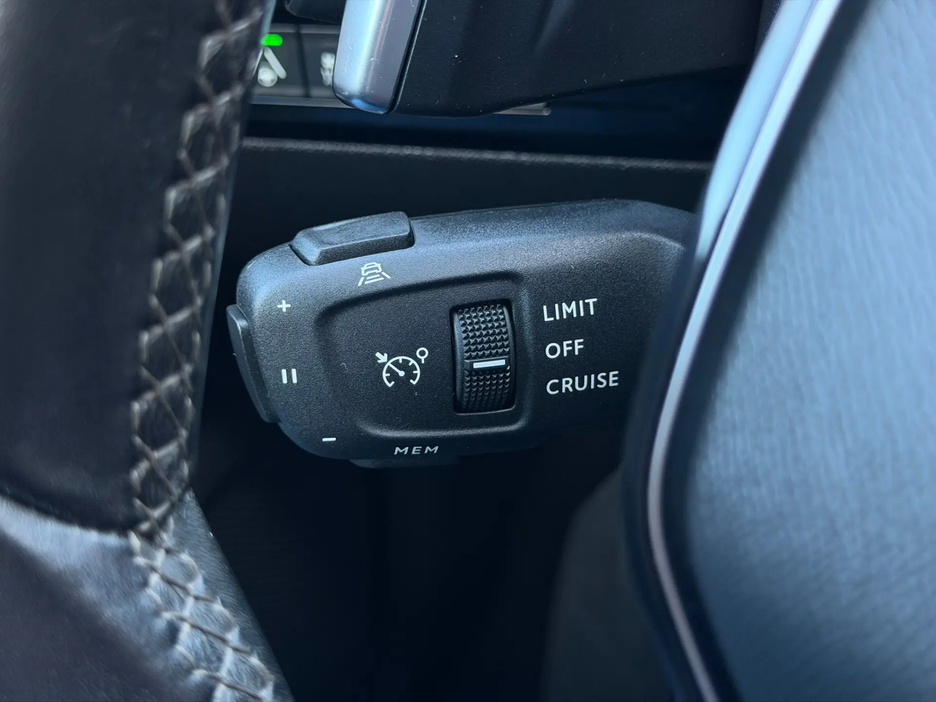 Peugeot 508 SW 1.6 Hybrid Allure e-EAT8 34