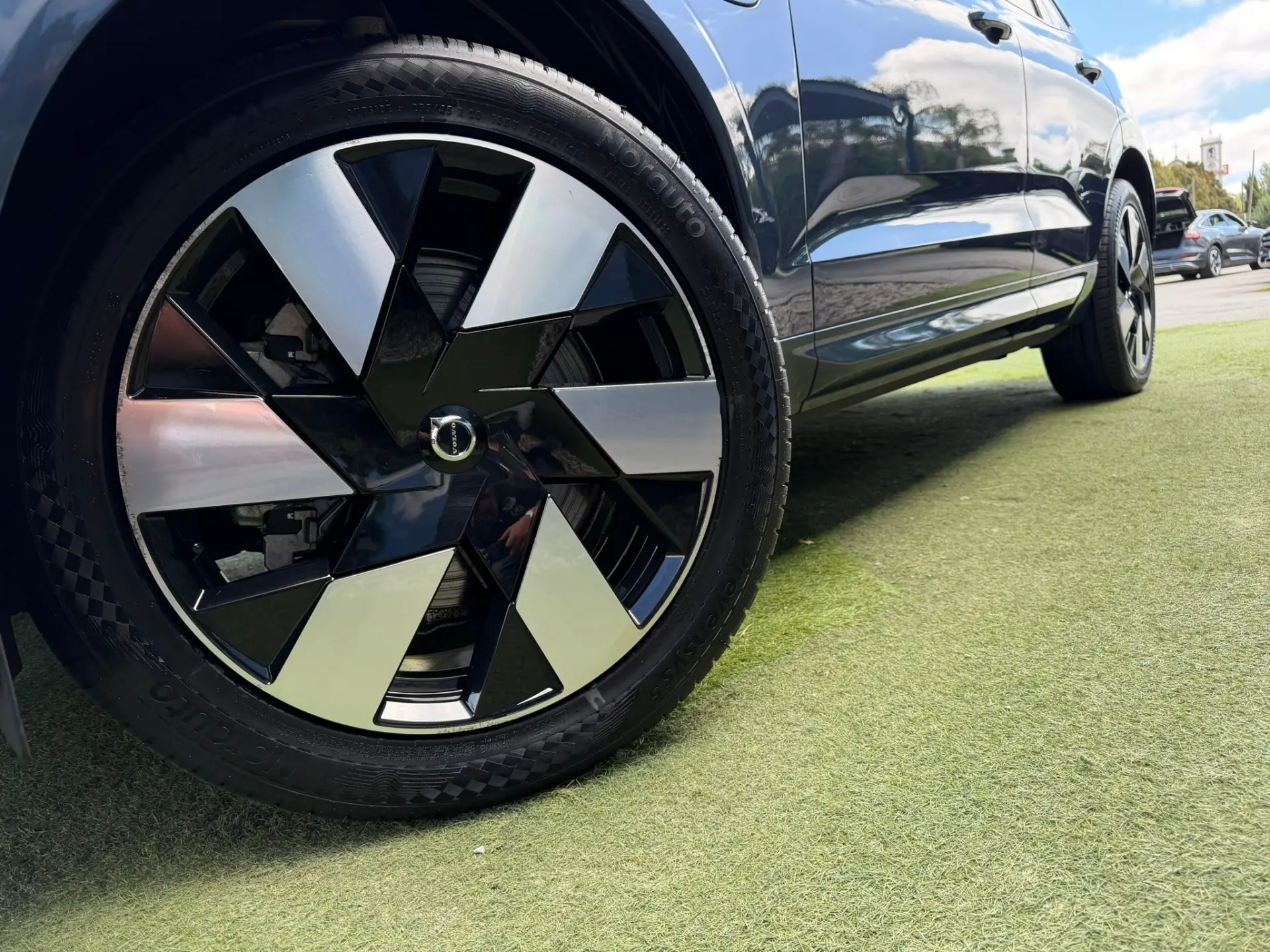 Volvo XC 60 2.0 T6 PHEV Ultimate Dark AWD 7