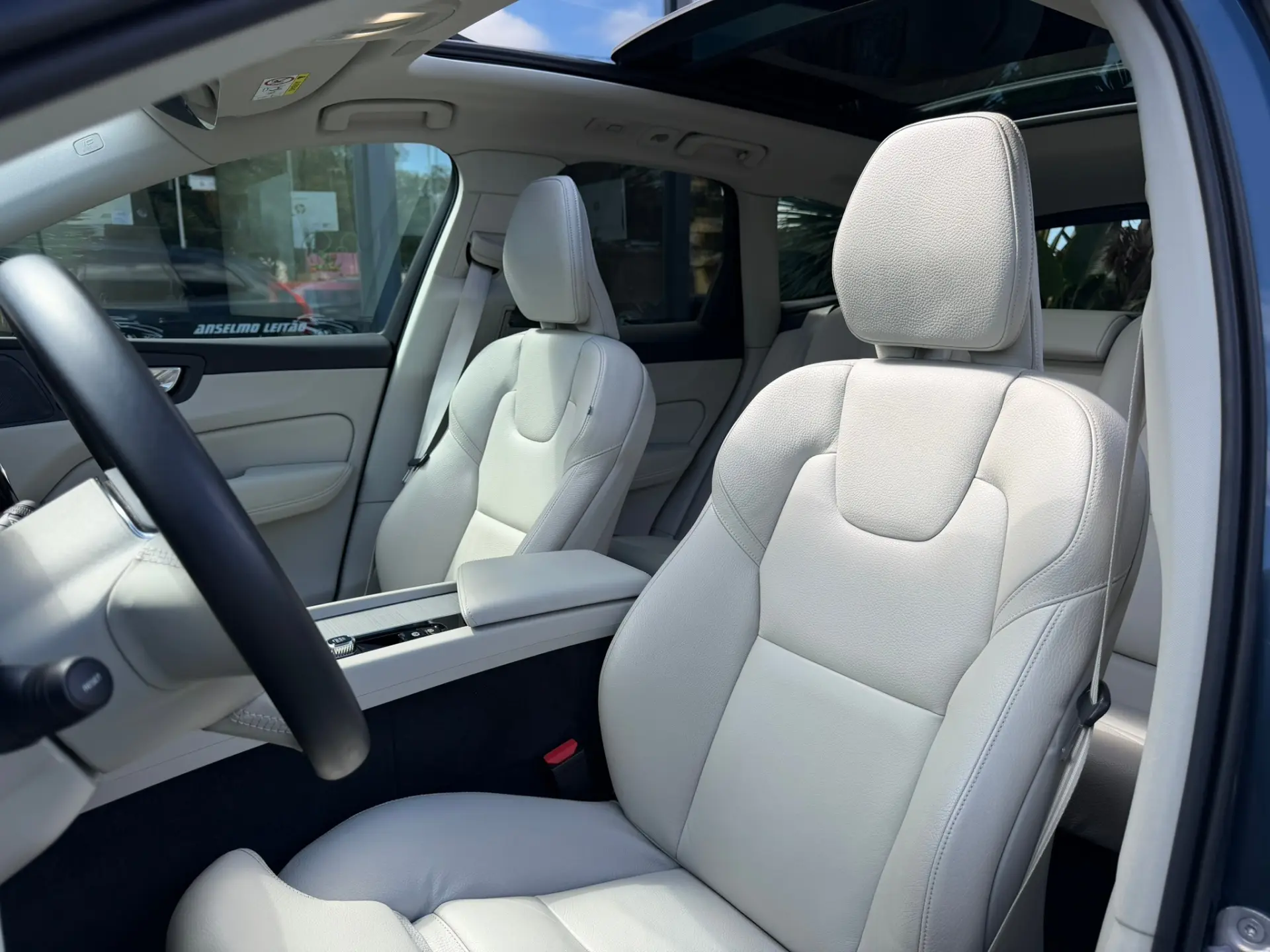 Volvo XC 60 2.0 T6 PHEV Ultimate Dark AWD 18