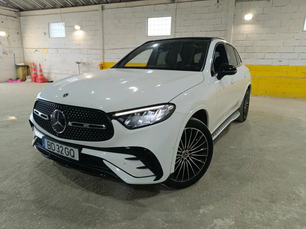 Mercedes-Benz GLC 300 e 4Matic 1