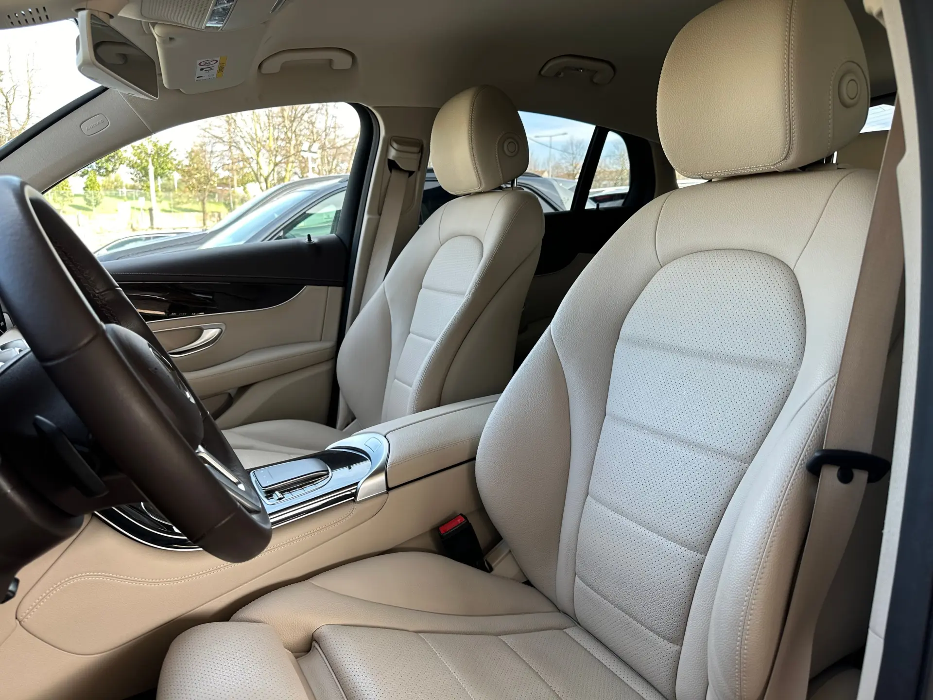 Mercedes-Benz GLC 220 d Coupé 4Matic 10