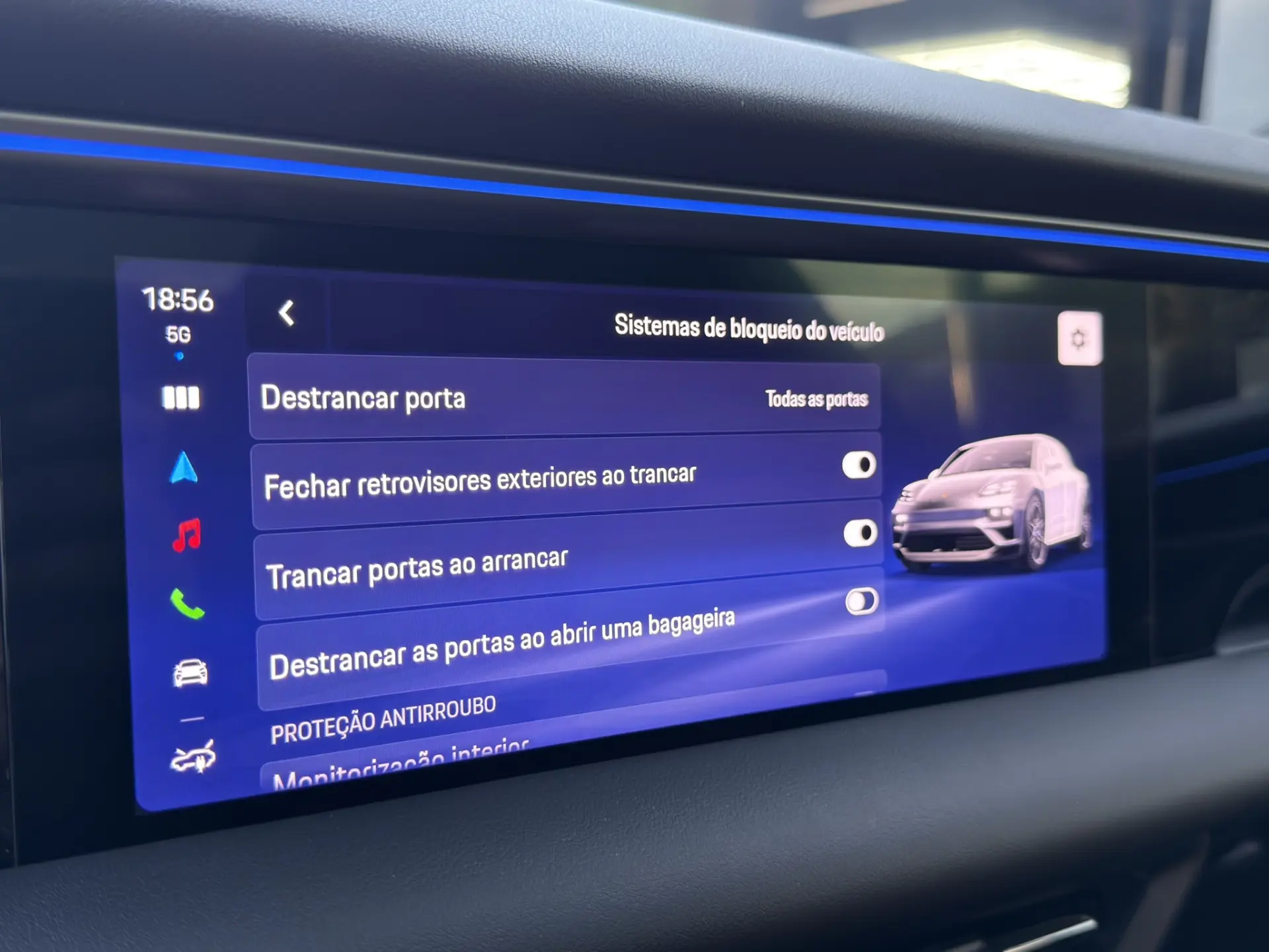 Porsche Macan Electric 4 65