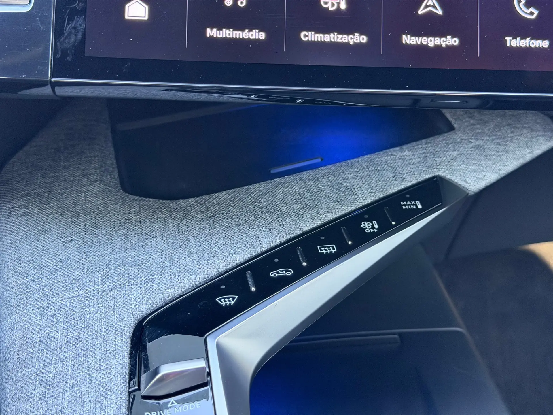 Peugeot E-3008 73 kWh GT 69